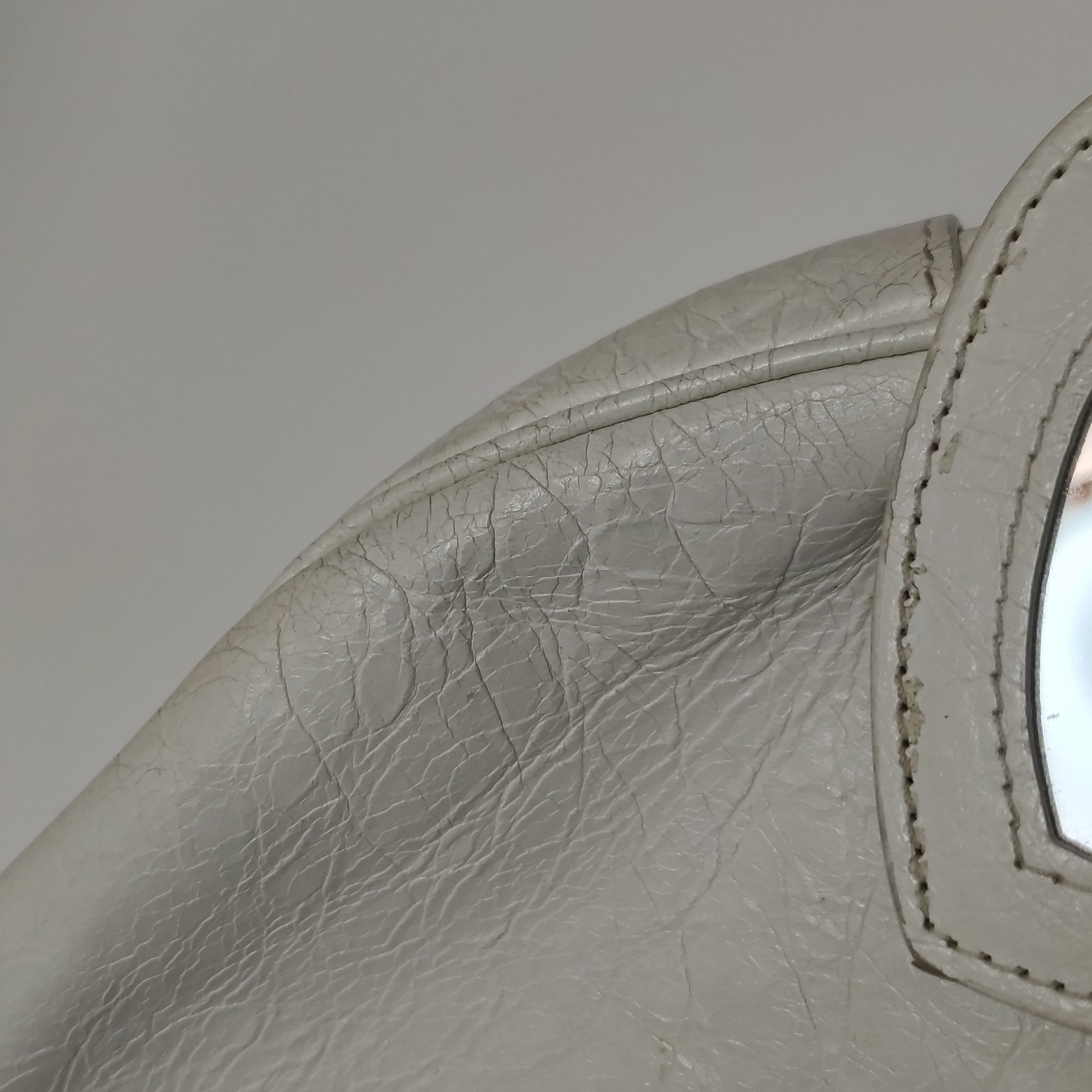 Balenciaga Le Cagole Giant Studs Shoulder Bag Leather XS — photo 19 of 23