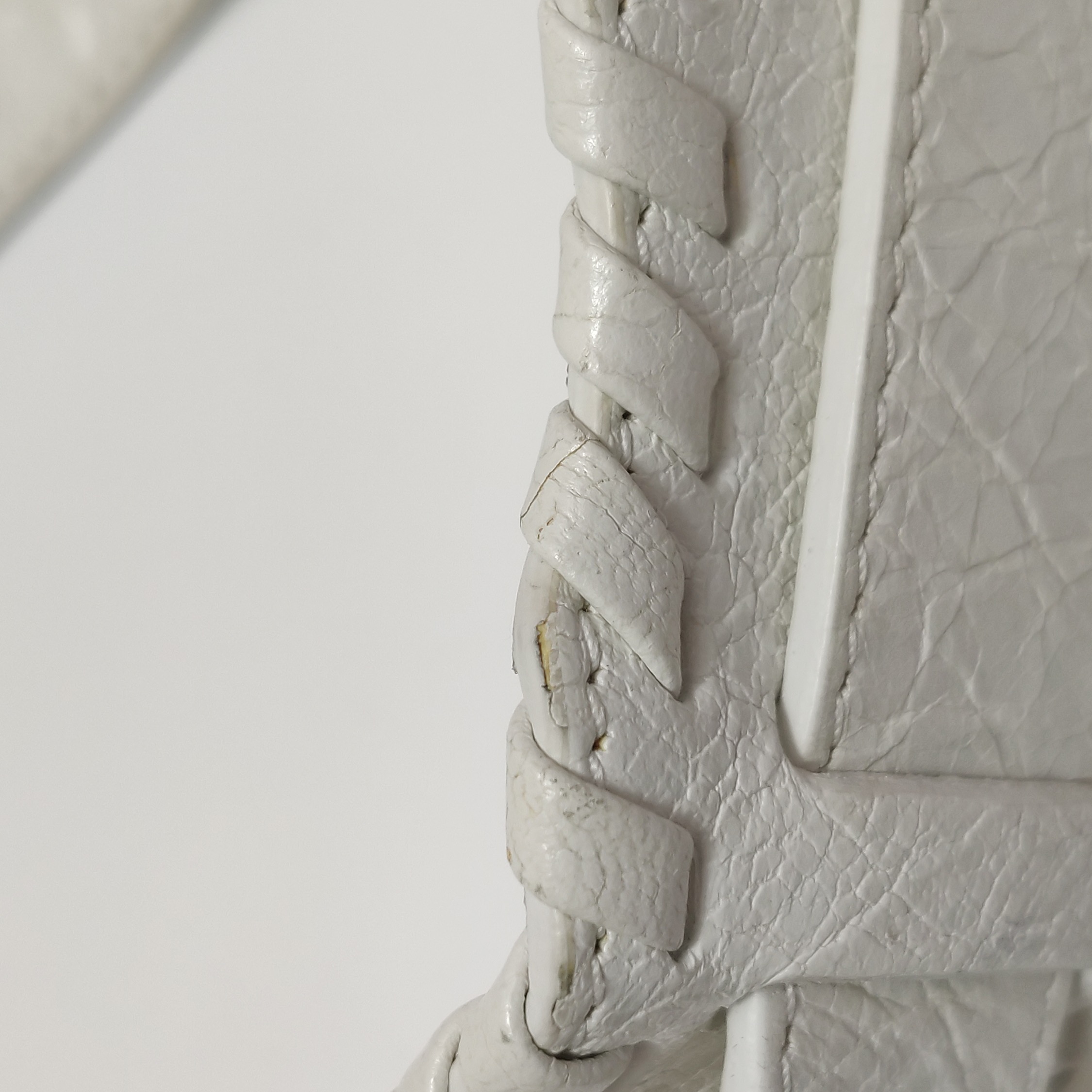 Balenciaga Le Cagole Giant Studs Shoulder Bag Leather XS — photo 14 of 23