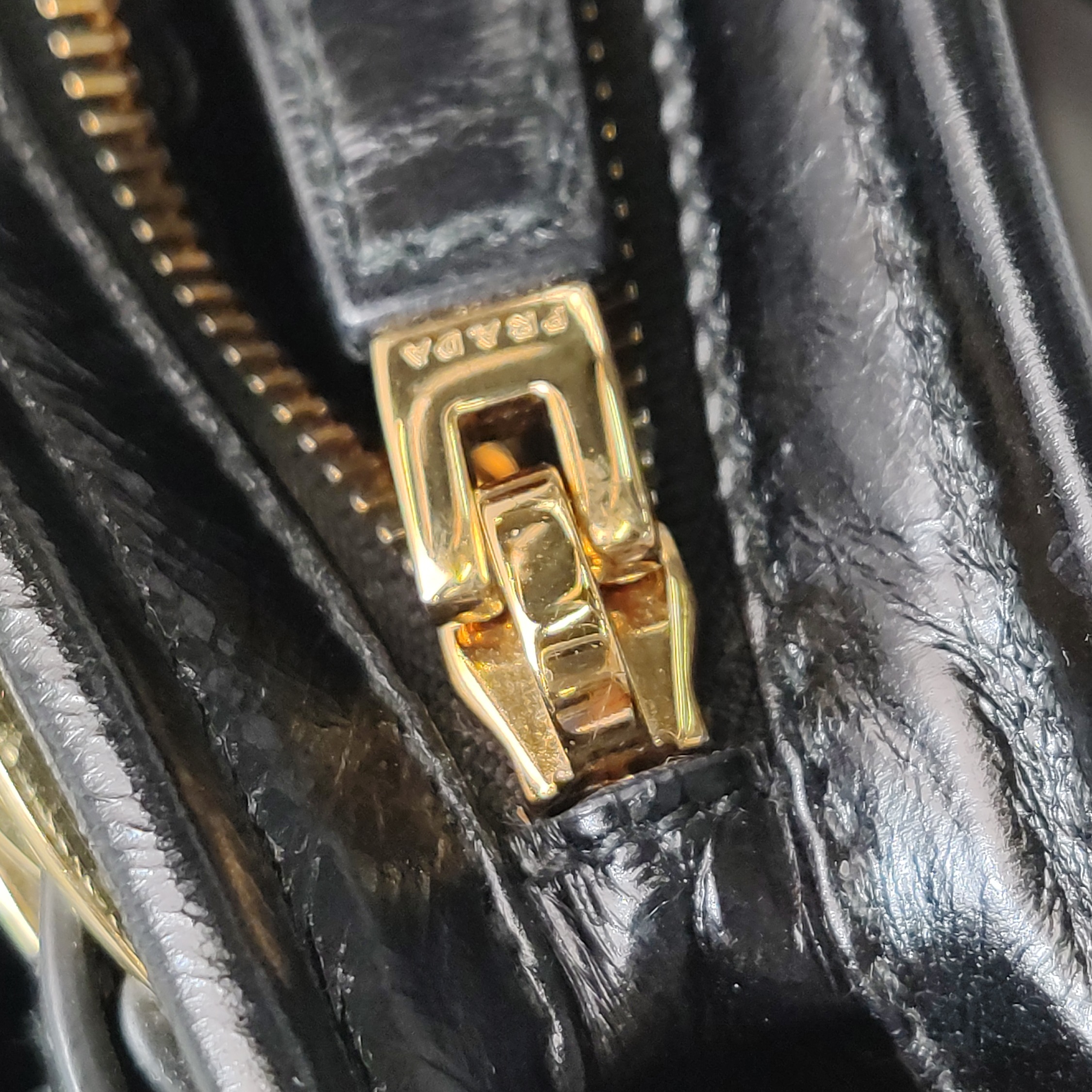 Prada Bonnie Handbag Vitello Shine Medium — photo 12 of 18