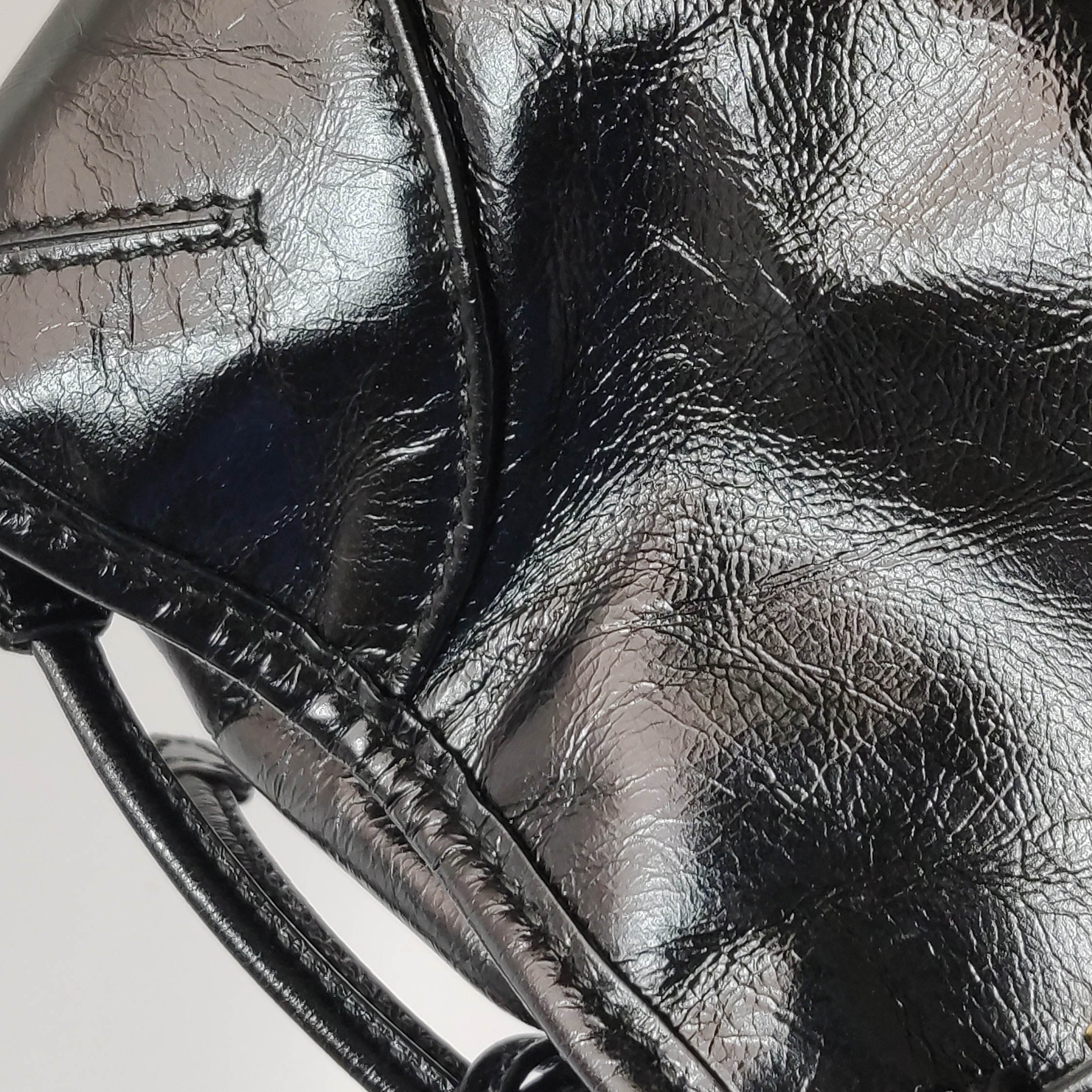 Prada Bonnie Handbag Vitello Shine Medium — photo 13 of 18