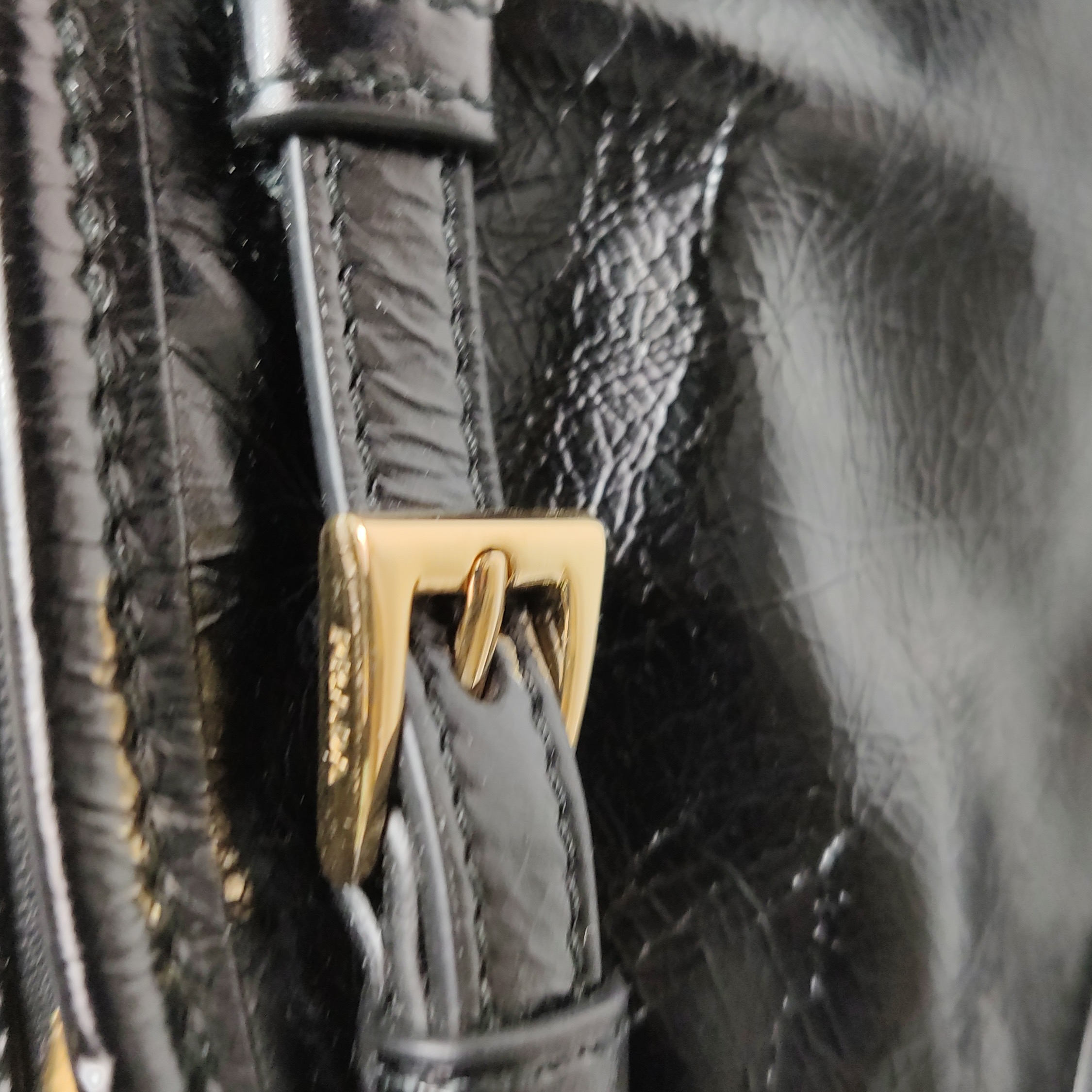 Prada Bonnie Handbag Cowhide leather Small — photo 16 of 17