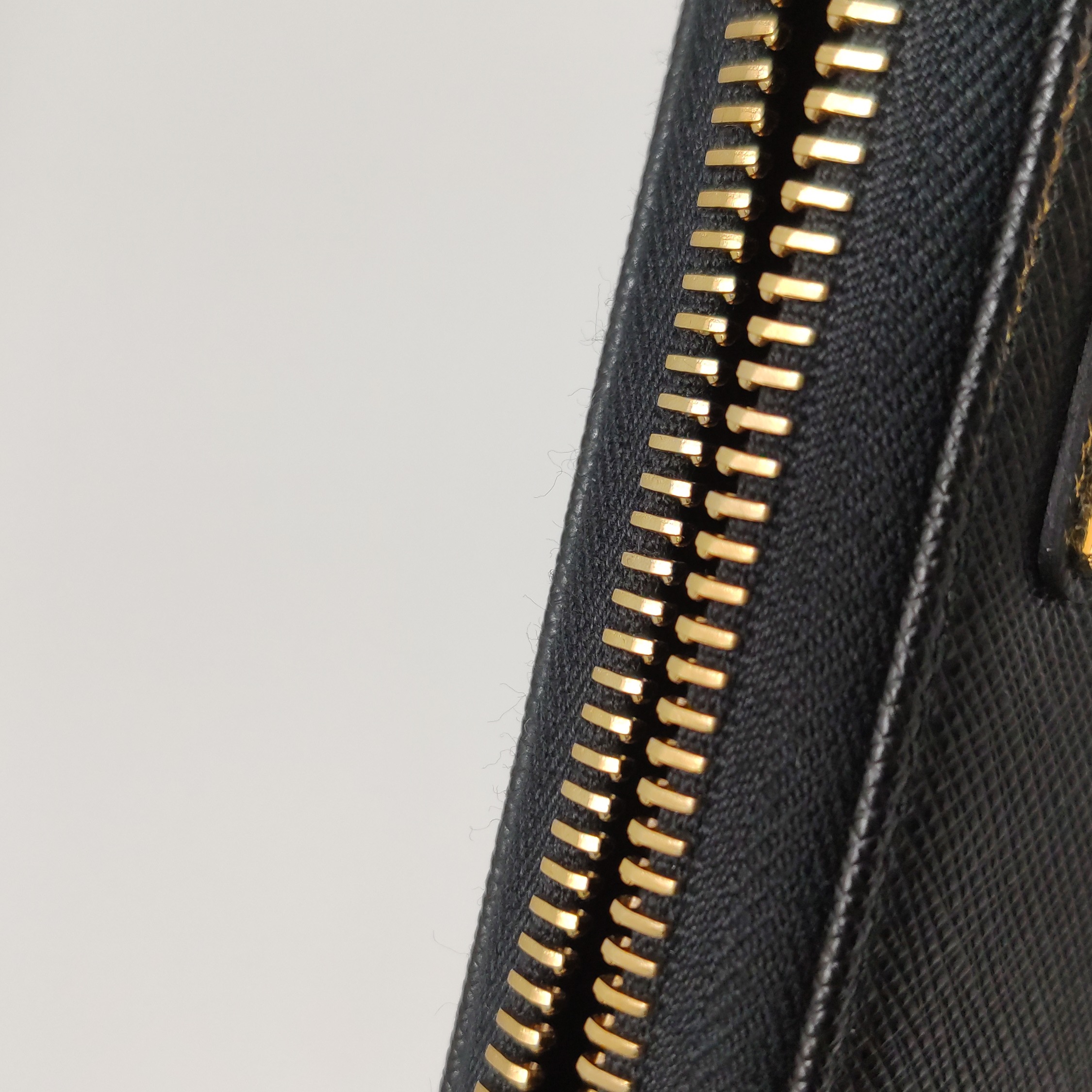 Prada Zip Around Wallet Saffiano Leather Long — photo 9 of 13
