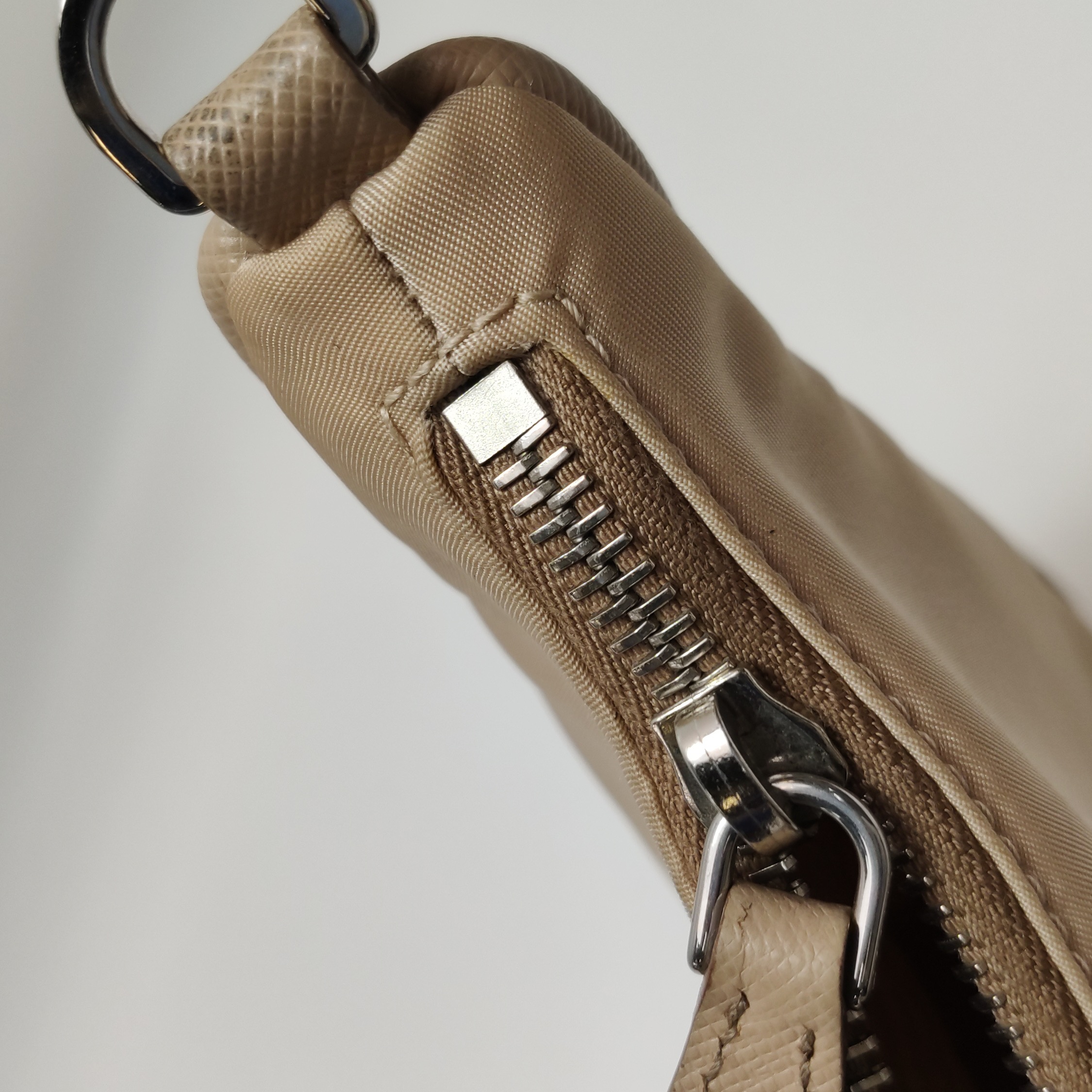 PRADA Re-Edition 2005 Hobo Tessuto with Saffiano Leather Mini — photo 14 of 22