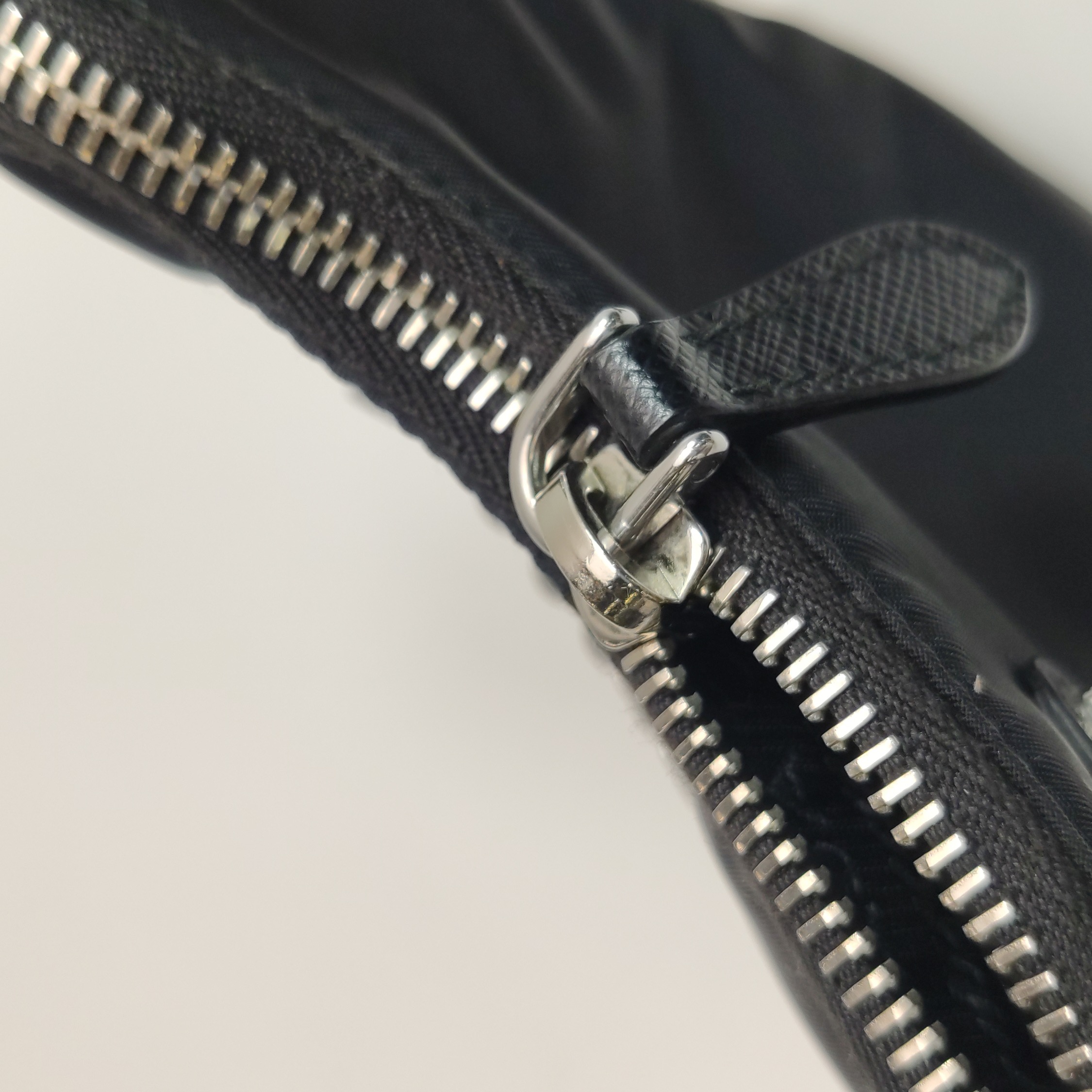 PRADA Re-Edition 2005 Shoulder Bag Tessuto Small — photo 11 of 16