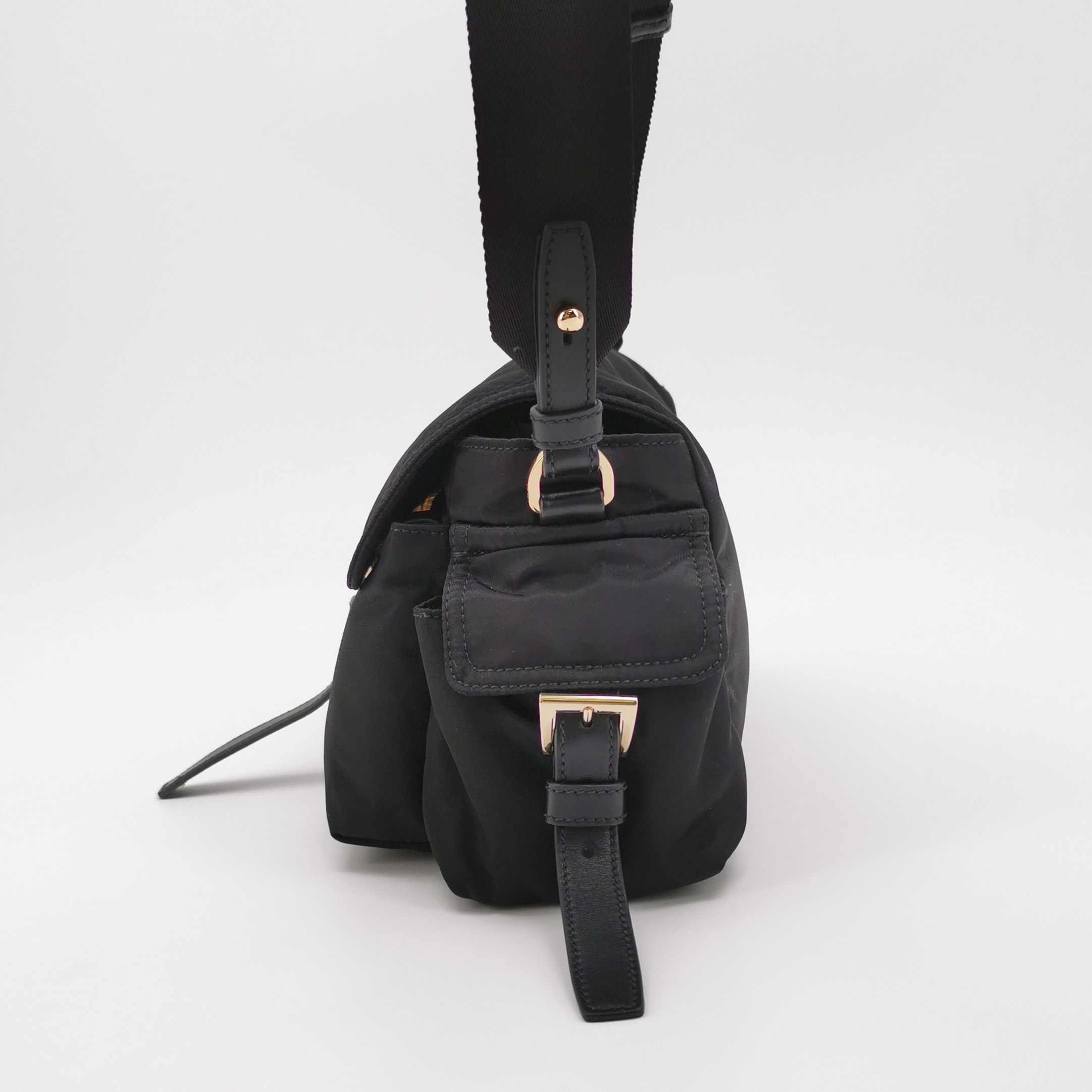 Prada Explore Shoulder Bag Re-Nylon Medium — photo 3 of 18