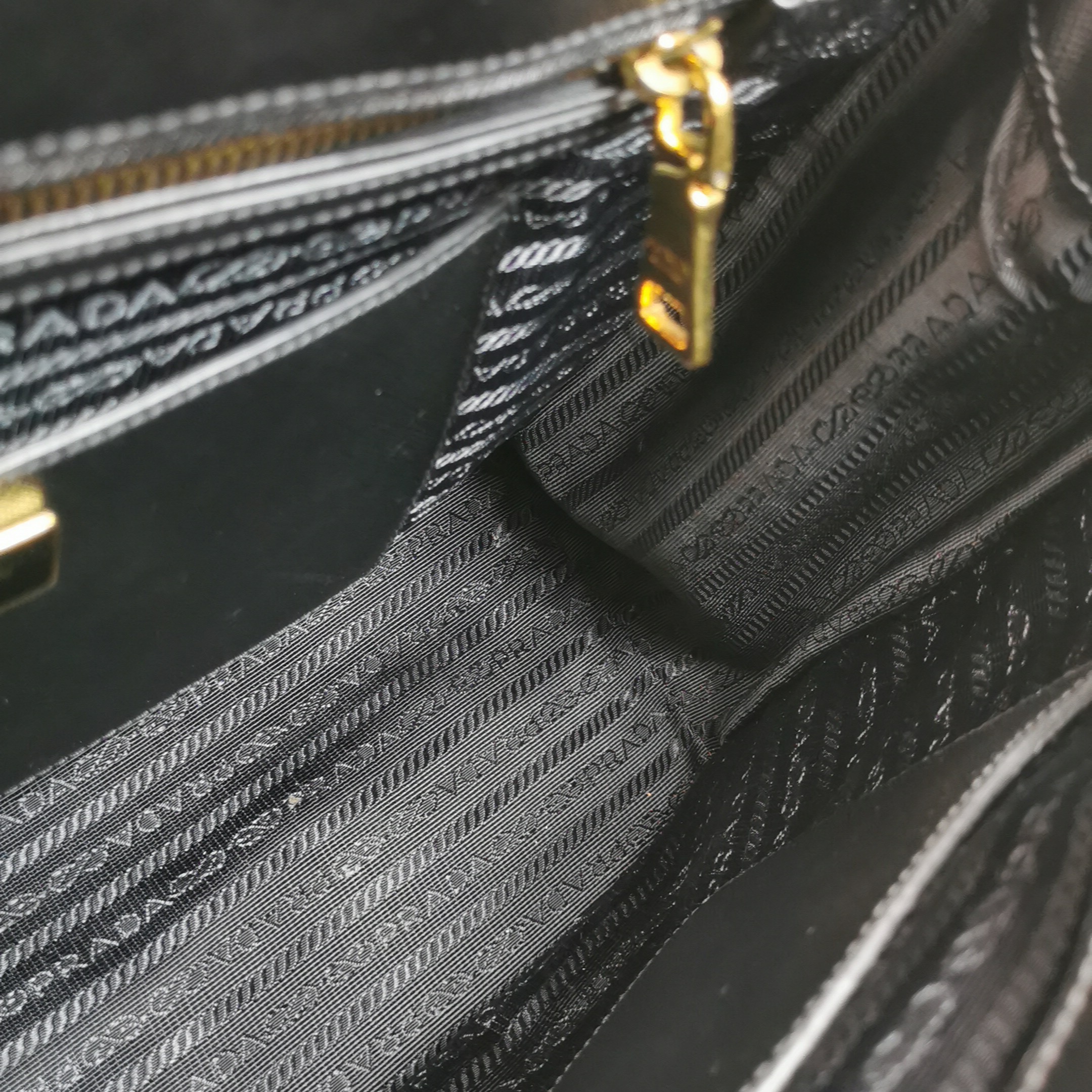 Prada Galleria Double Zip Tote Saffiano Leather Large — photo 10 of 18