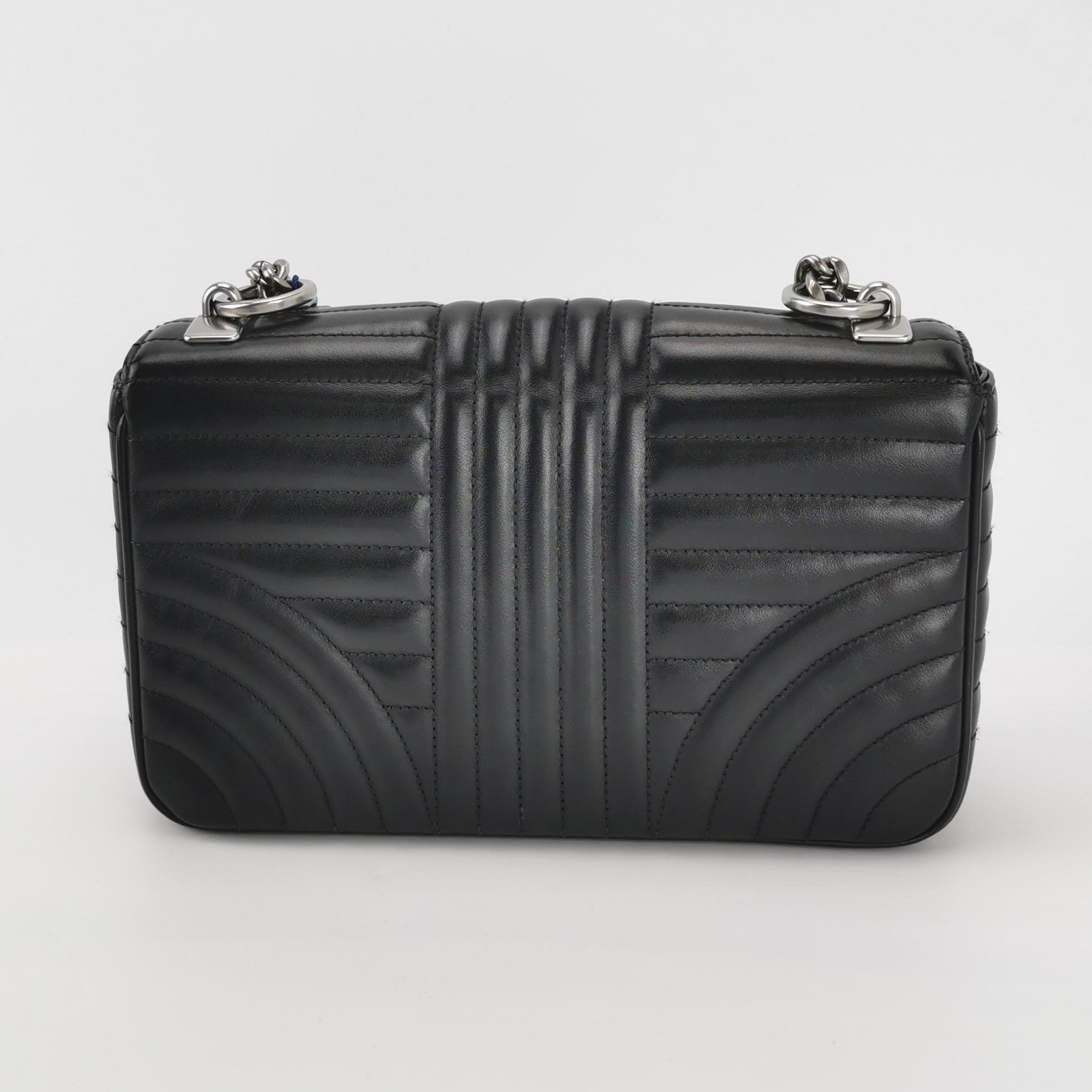 Prada Chain Flap Shoulder Bag Diagramme Quilted Leather Medium — photo 4 of 14