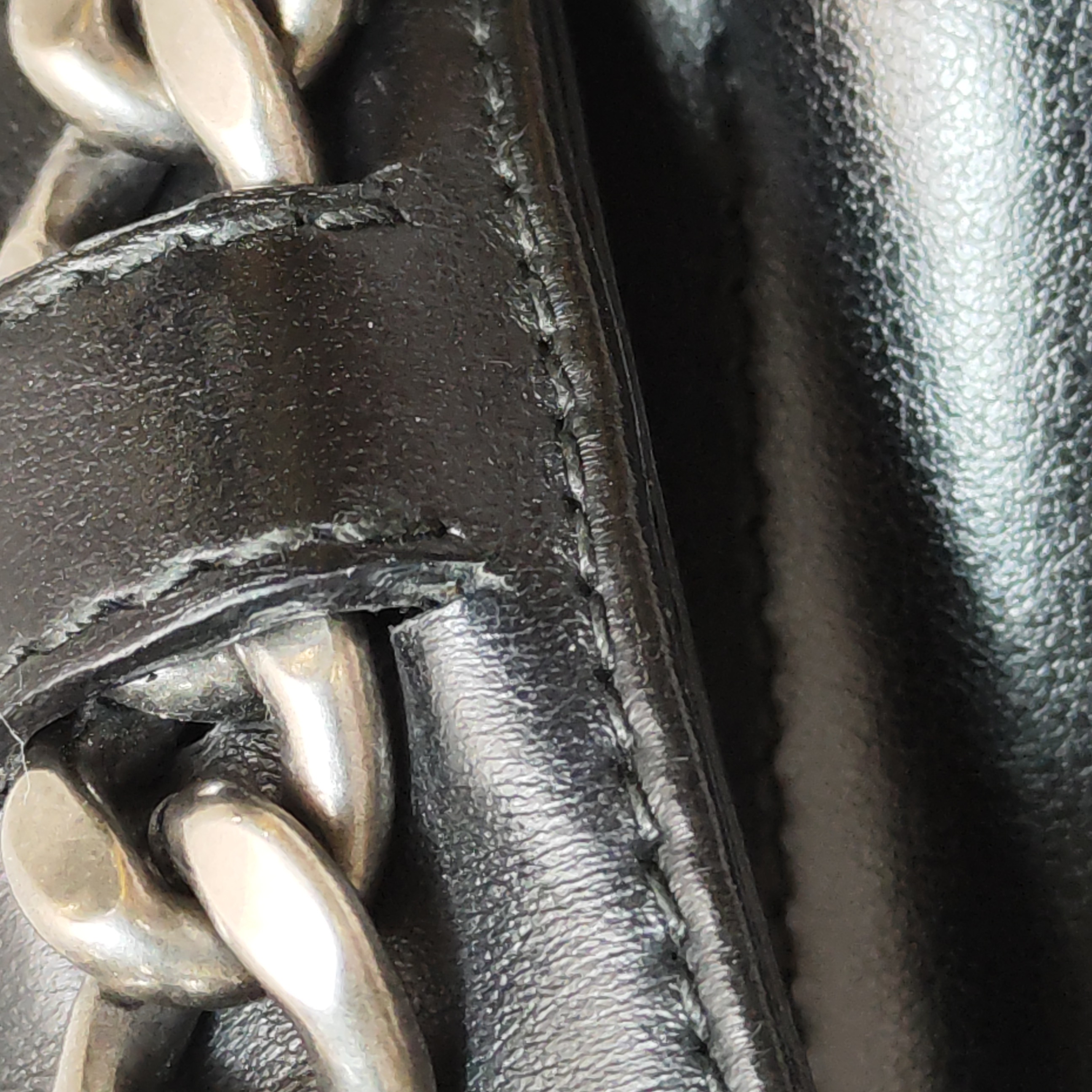 Prada Chain Flap Shoulder Bag Diagramme Quilted Leather Medium — photo 11 of 14
