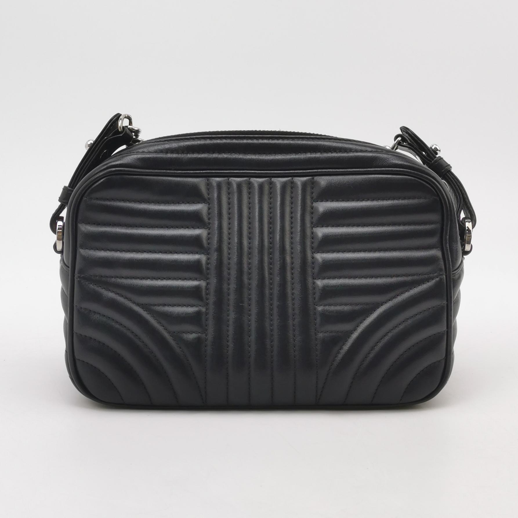 Prada Camera Bag Diagramme Quilted Leather — photo 3 of 18