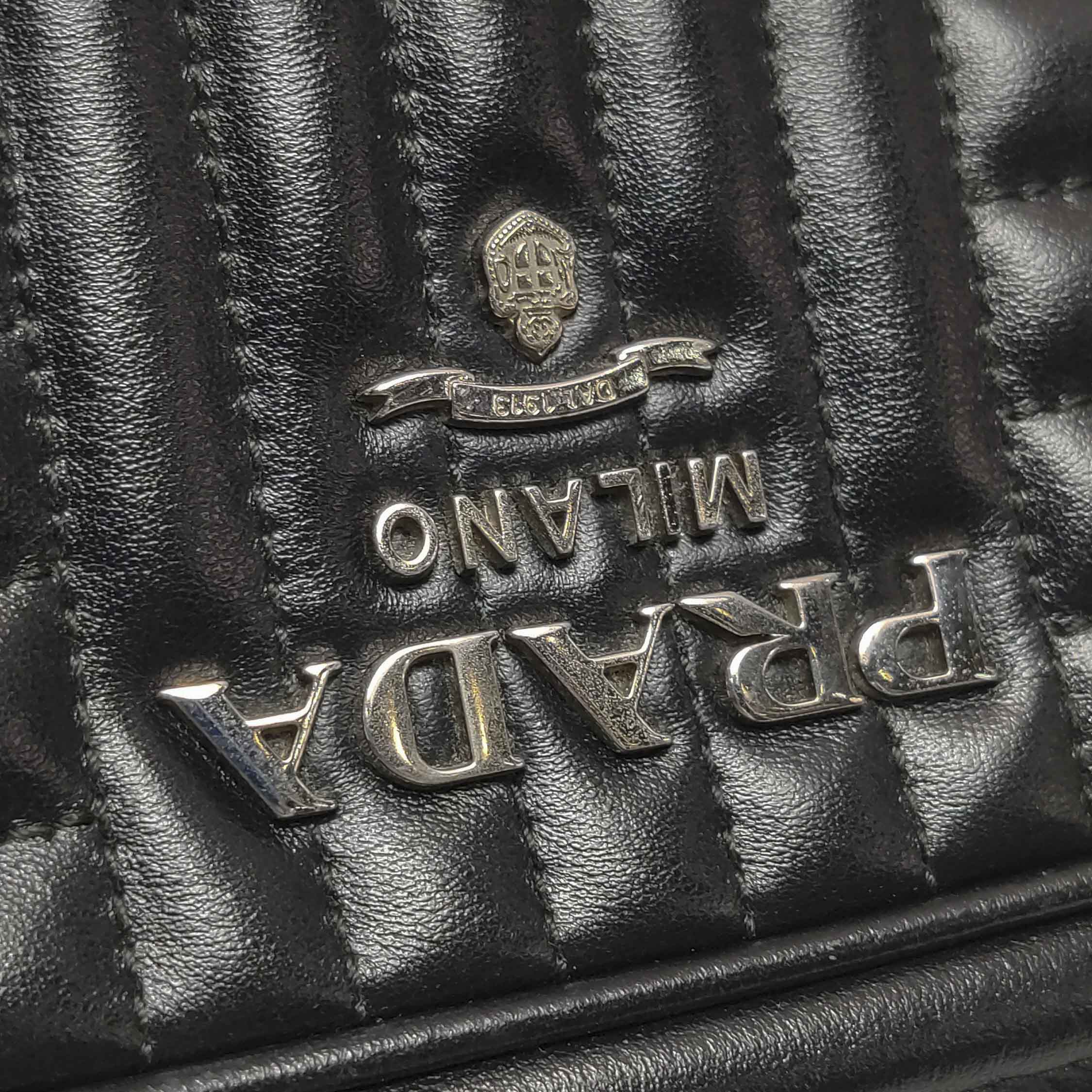 Prada Camera Bag Diagramme Quilted Leather — photo 9 of 18