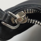 Prada Re-Edition 2005 Shoulder Bag Saffiano Leather — thumbnail 11