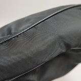 Prada Re-Edition 2005 Shoulder Bag Saffiano Leather — thumbnail 17