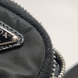 Prada Re-Edition 2005 Shoulder Bag Saffiano Leather — thumbnail 18