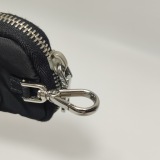 Prada Re-Edition 2005 Shoulder Bag Tessuto Small — thumbnail 17