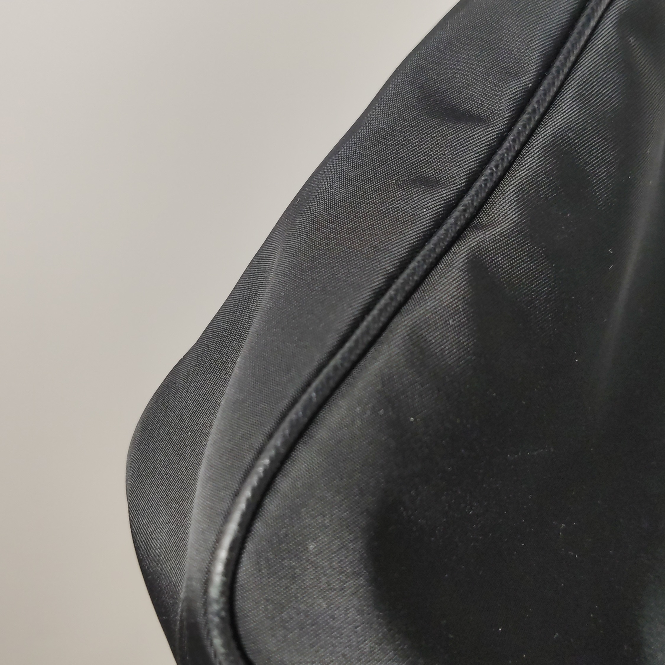 Prada Re-Edition 2005 Shoulder Bag Tessuto Small — photo 15 of 18
