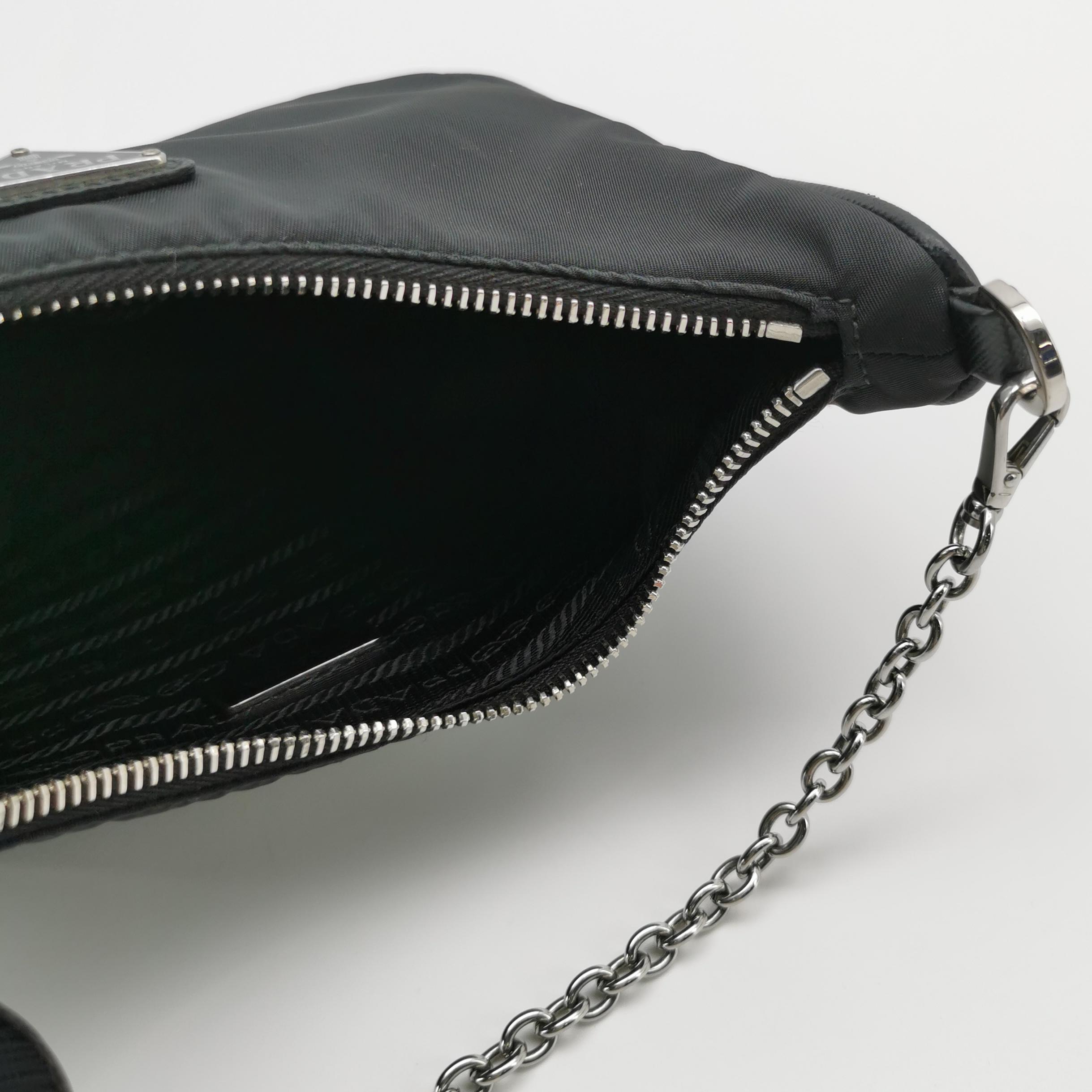 Prada Re-Edition 2005 Shoulder Bag Tessuto Small — photo 8 of 22