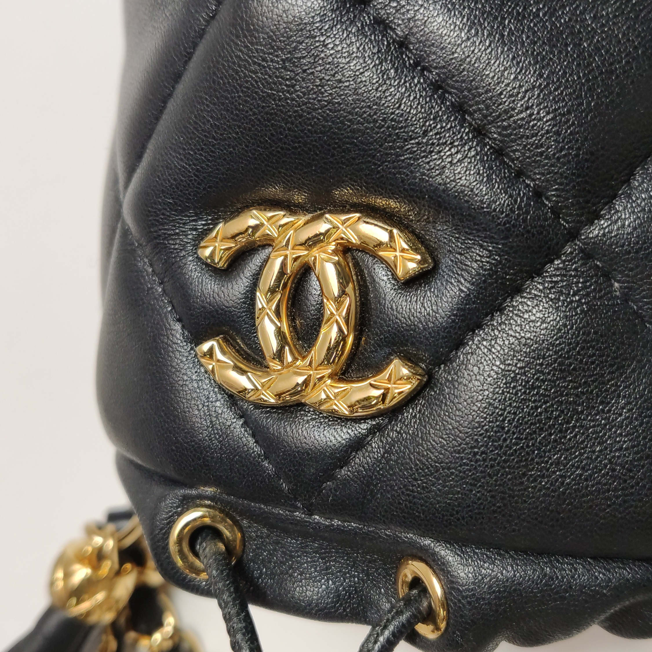 Chanel Drawstring Bucket Bag Quilted Caviar Mini — photo 10 of 17