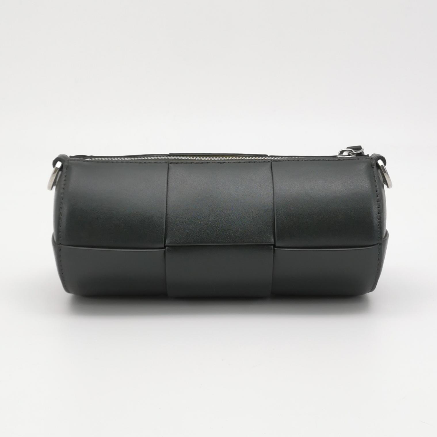 Bottega Veneta Canette Crossbody Bag Maxi Intrecciato Leather Small — photo 3 of 12