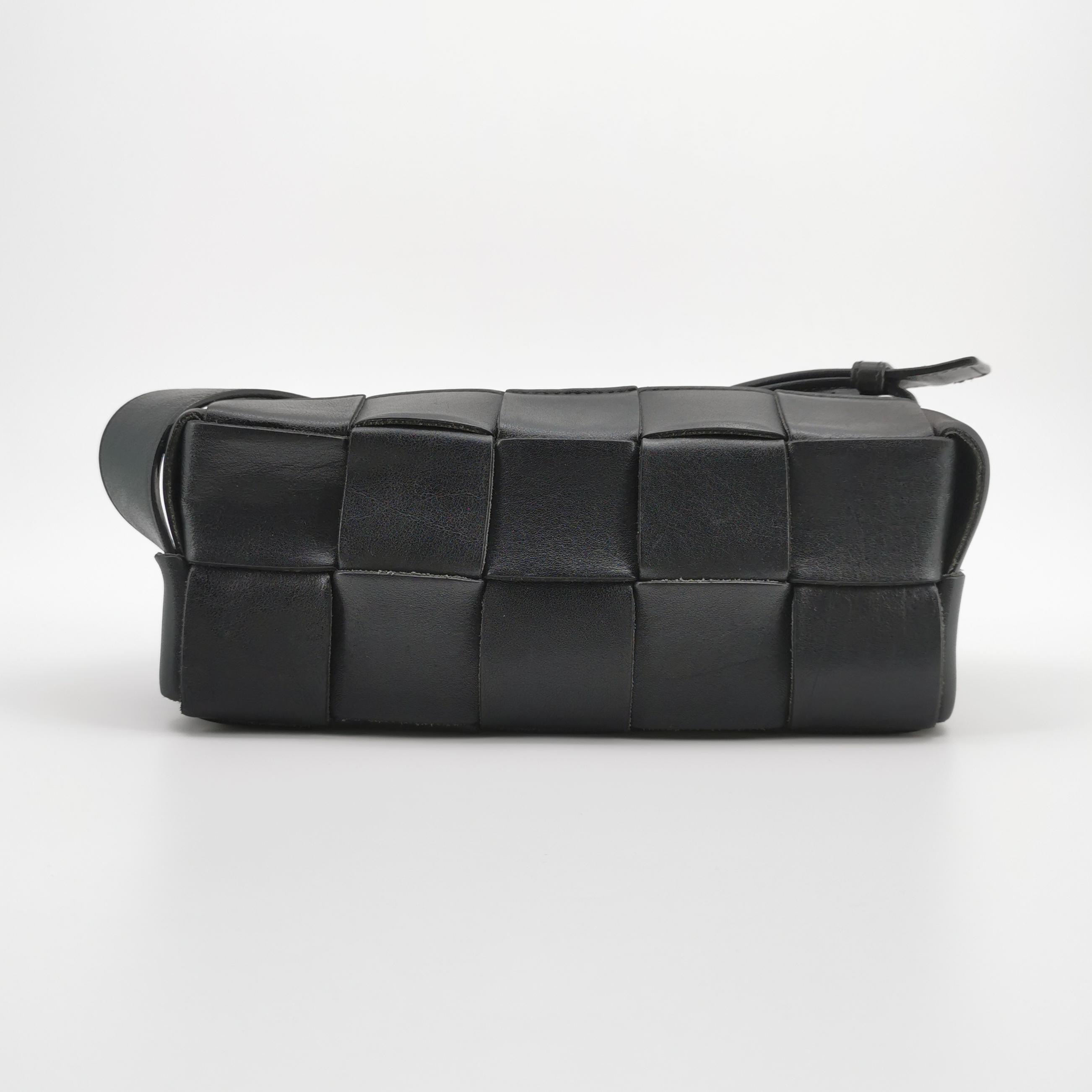 Bottega Veneta Brick Cassette Shoulder Bag Maxi Intrecciato Leather Small — photo 3 of 19