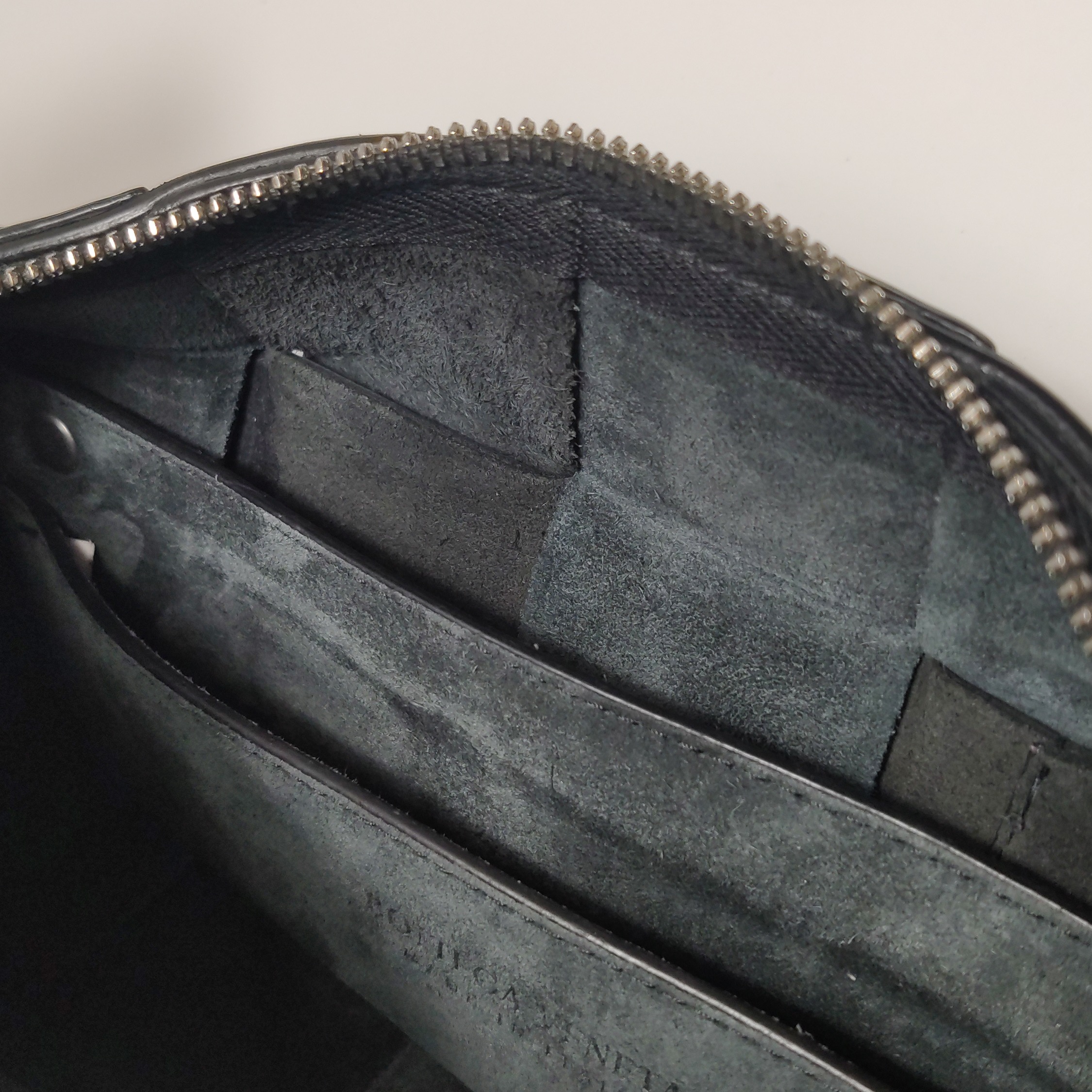 Bottega Veneta Brick Cassette Shoulder Bag Maxi Intrecciato Leather Small — photo 9 of 19