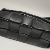 Bottega Veneta Brick Cassette Shoulder Bag Maxi Intrecciato Leather Small — thumbnail 16