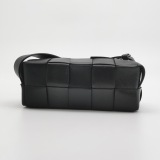 Bottega Veneta Brick Cassette Shoulder Bag Maxi Intrecciato Leather Small — thumbnail 3
