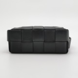 Bottega Veneta Brick Cassette Shoulder Bag Maxi Intrecciato Leather Small — thumbnail 6