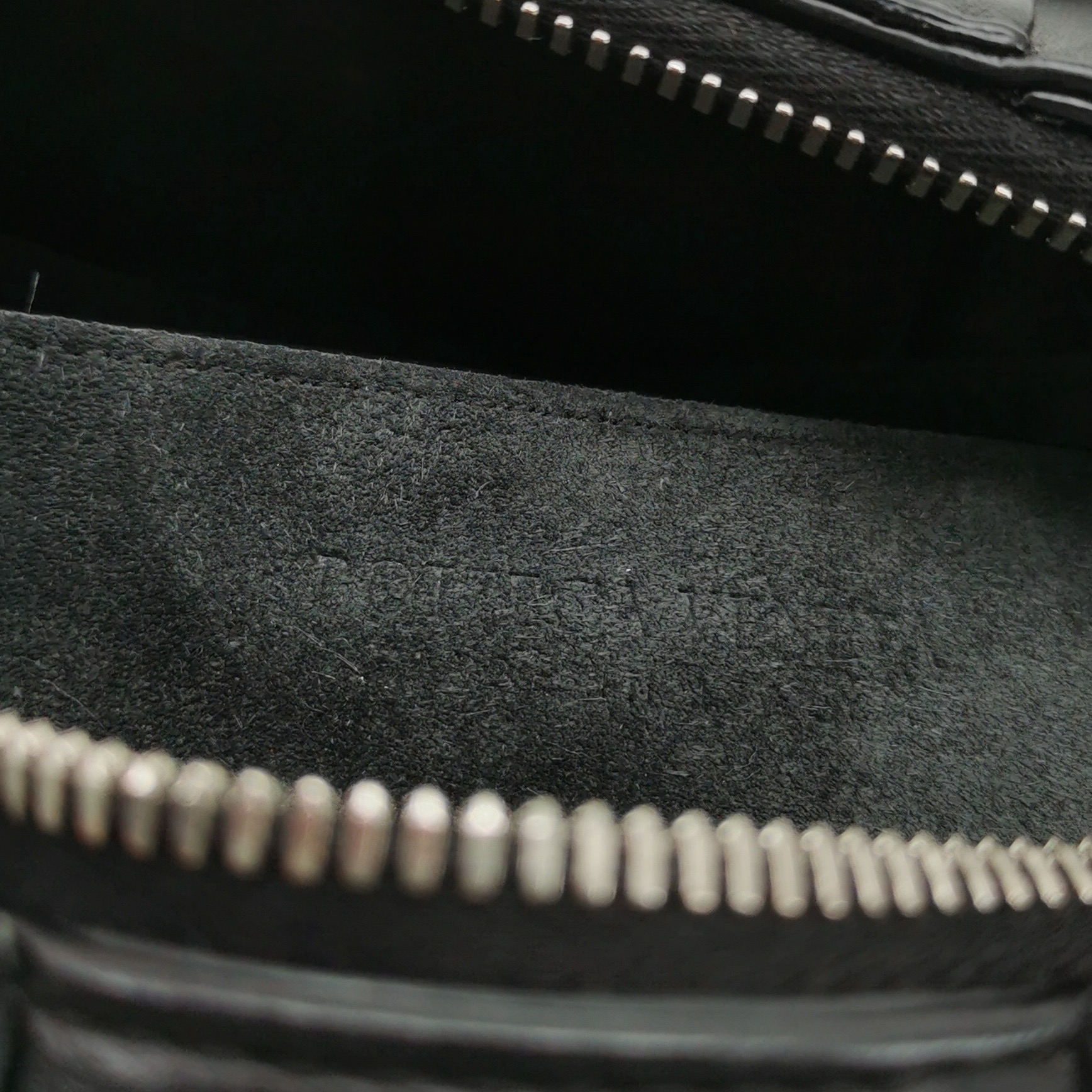 Bottega Veneta Brick Cassette Shoulder Bag Maxi Intrecciato Leather Small — photo 9 of 16