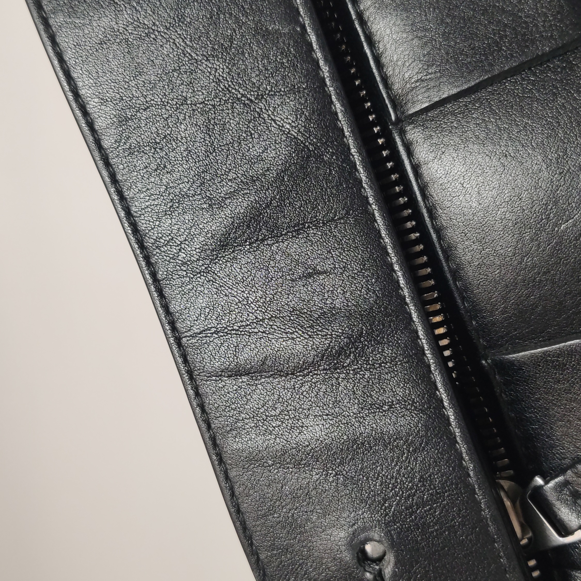 Bottega Veneta Brick Cassette Shoulder Bag Maxi Intrecciato Leather Small — photo 16 of 16