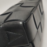 Bottega Veneta Brick Cassette Shoulder Bag Maxi Intrecciato Leather Small — thumbnail 11