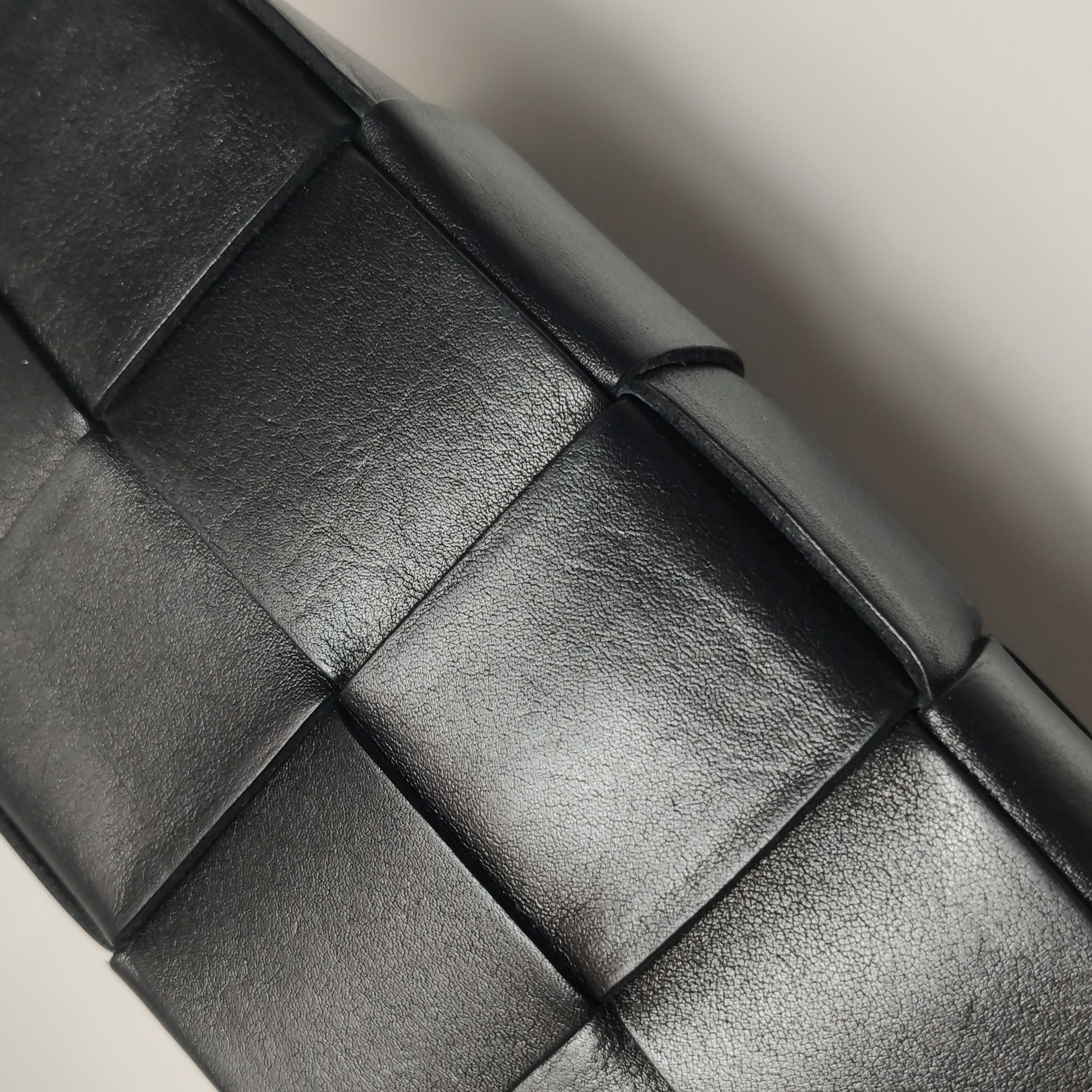 Bottega Veneta Brick Cassette Shoulder Bag Maxi Intrecciato Leather Small — photo 14 of 16