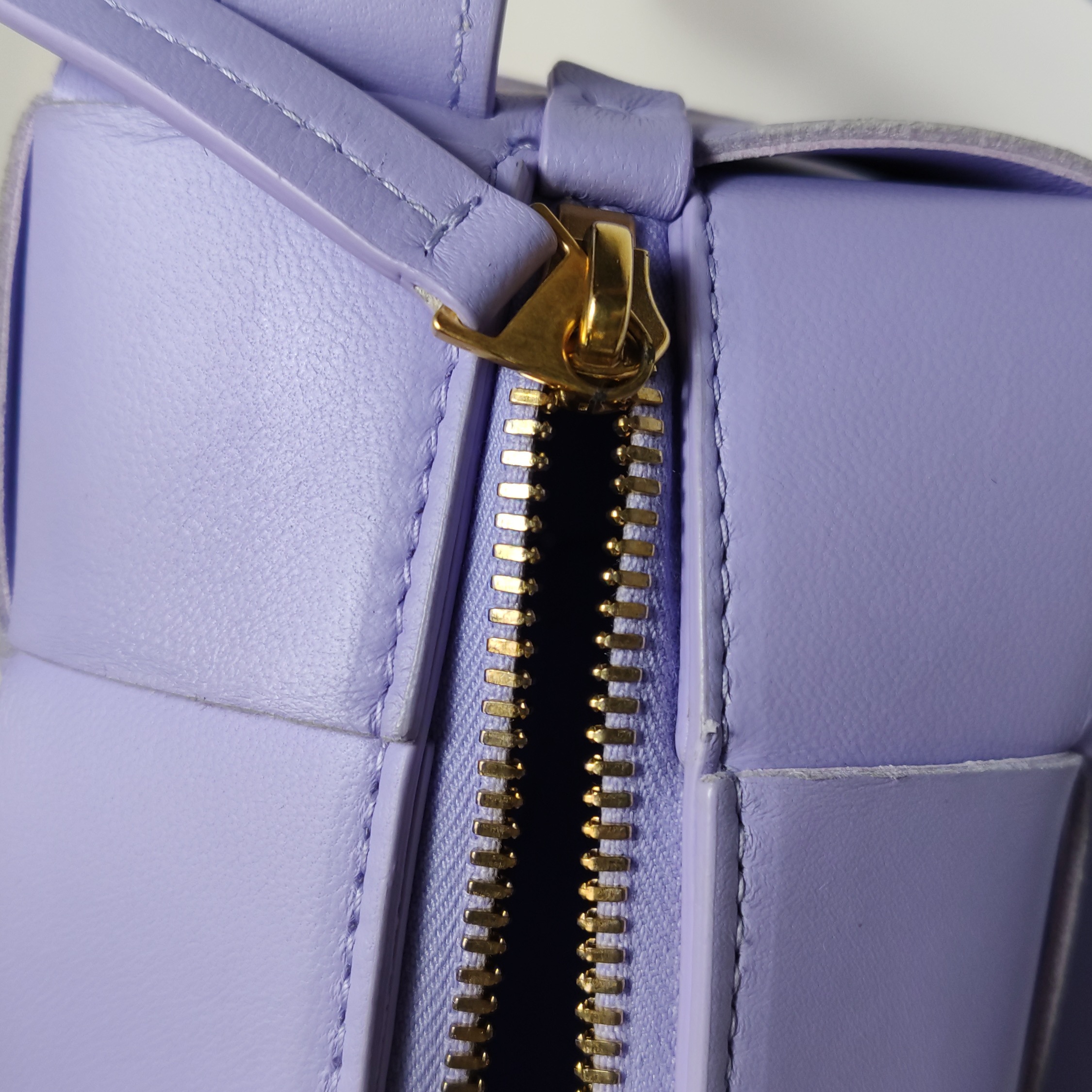 Bottega Veneta Brick Cassette Shoulder Bag Maxi Intrecciato Leather Small — photo 10 of 14