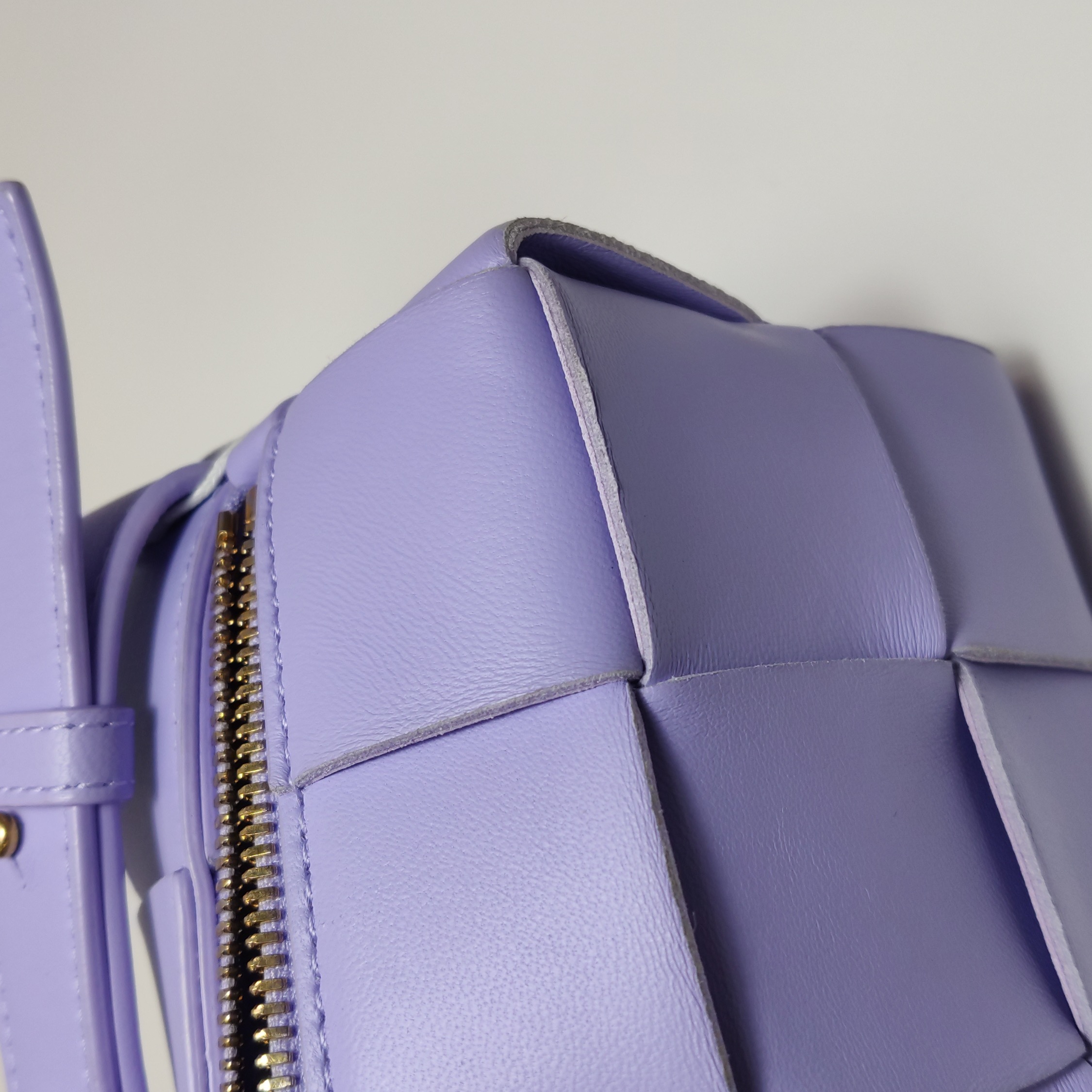 Bottega Veneta Brick Cassette Shoulder Bag Maxi Intrecciato Leather Small — photo 13 of 14