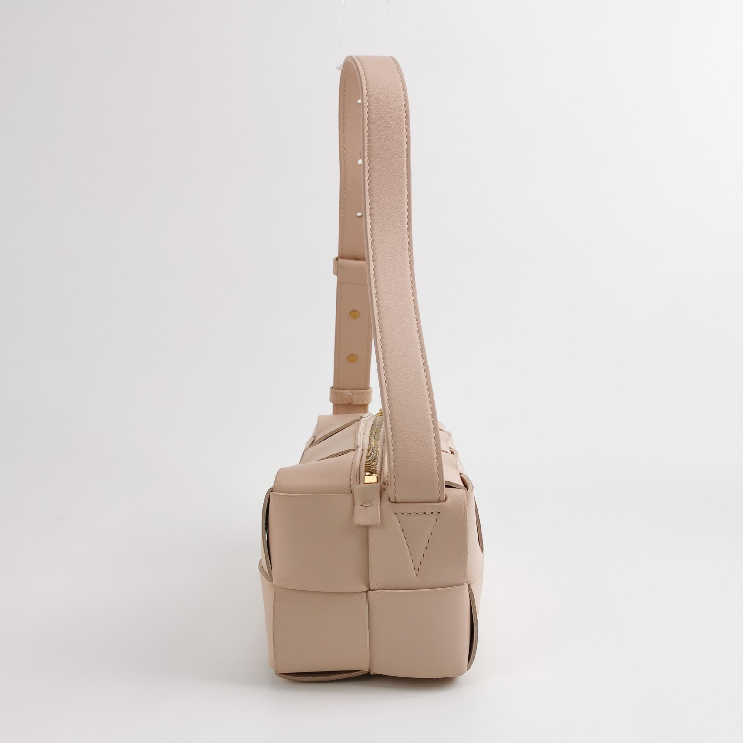 Bottega Veneta Brick Cassette Shoulder Bag Maxi Intrecciato Leather Small — photo 5 of 14