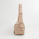 Bottega Veneta Brick Cassette Shoulder Bag Maxi Intrecciato Leather Small — thumbnail 4