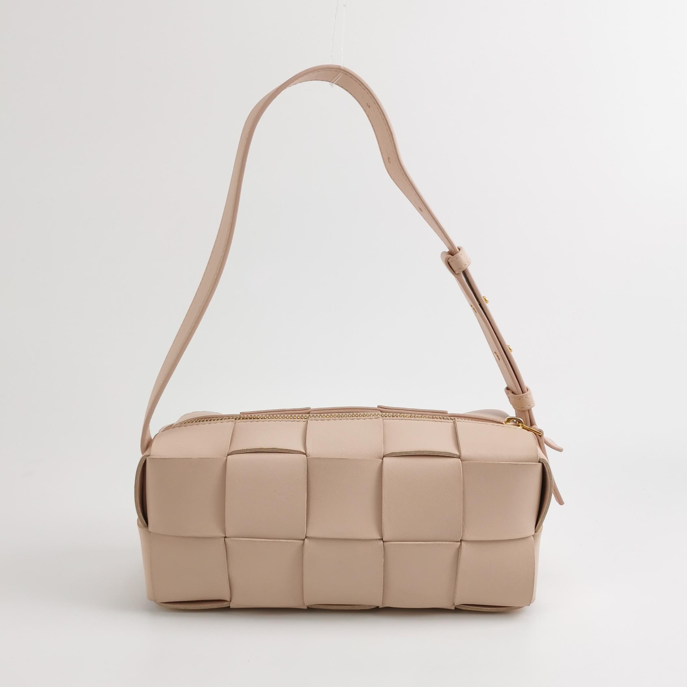Bottega Veneta Brick Cassette Shoulder Bag Maxi Intrecciato Leather Small — photo 3 of 14