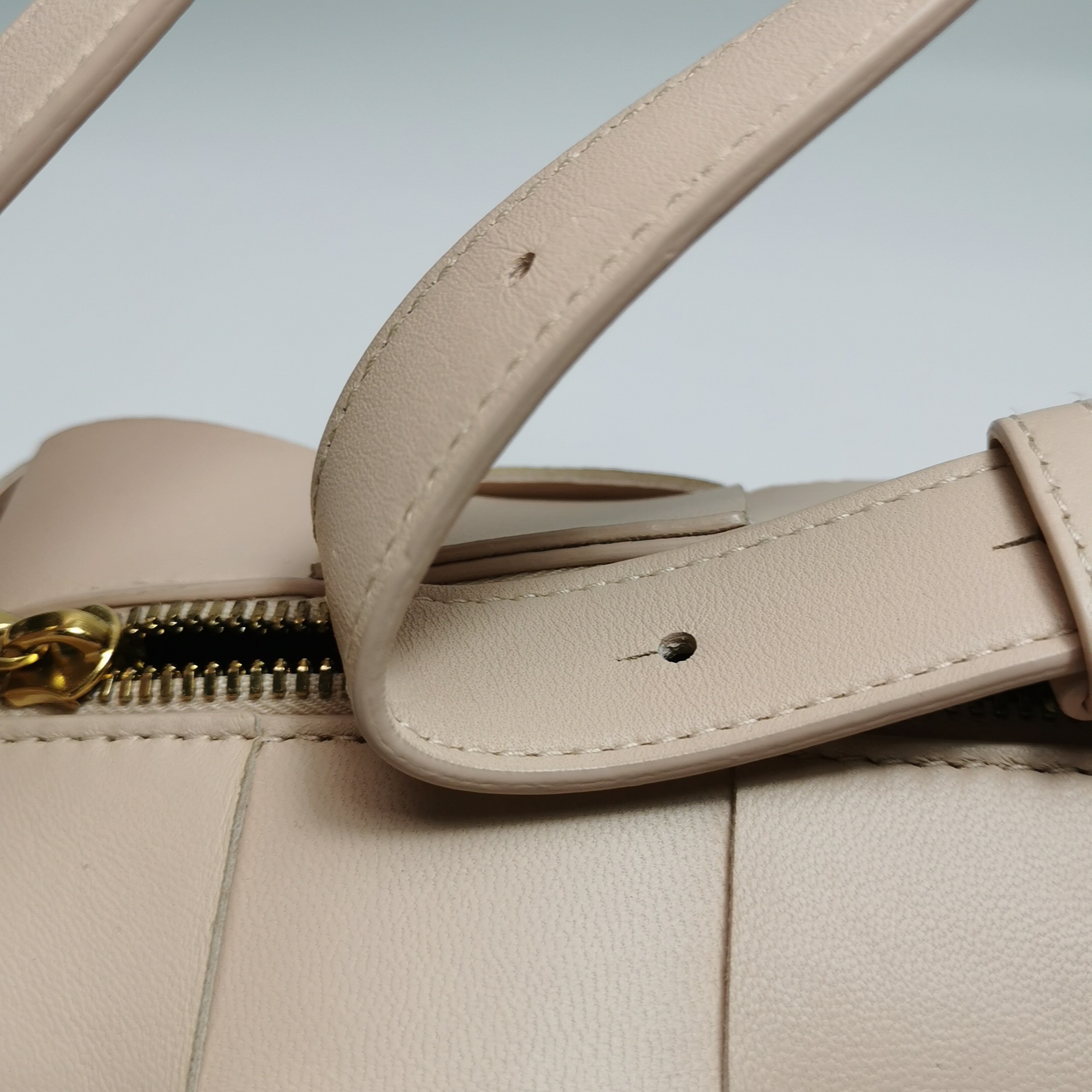 Bottega Veneta Brick Cassette Shoulder Bag Maxi Intrecciato Leather Small — photo 13 of 14