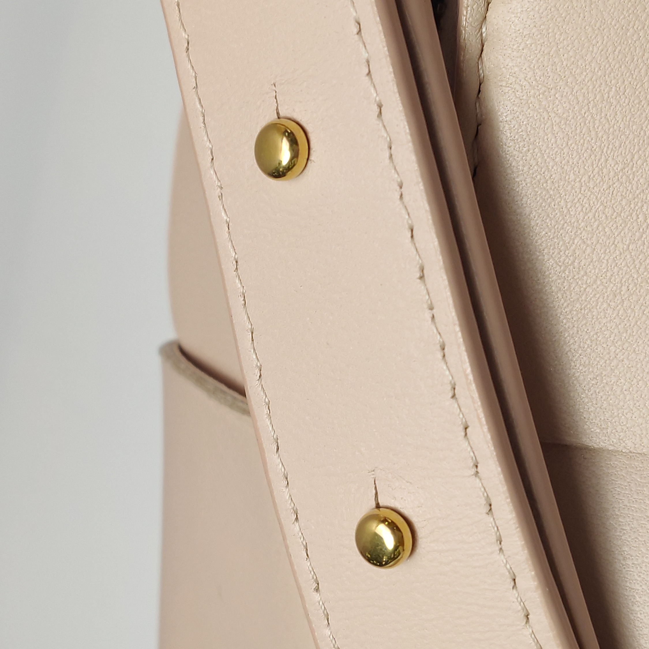 Bottega Veneta Brick Cassette Shoulder Bag Maxi Intrecciato Leather Small — photo 15 of 16