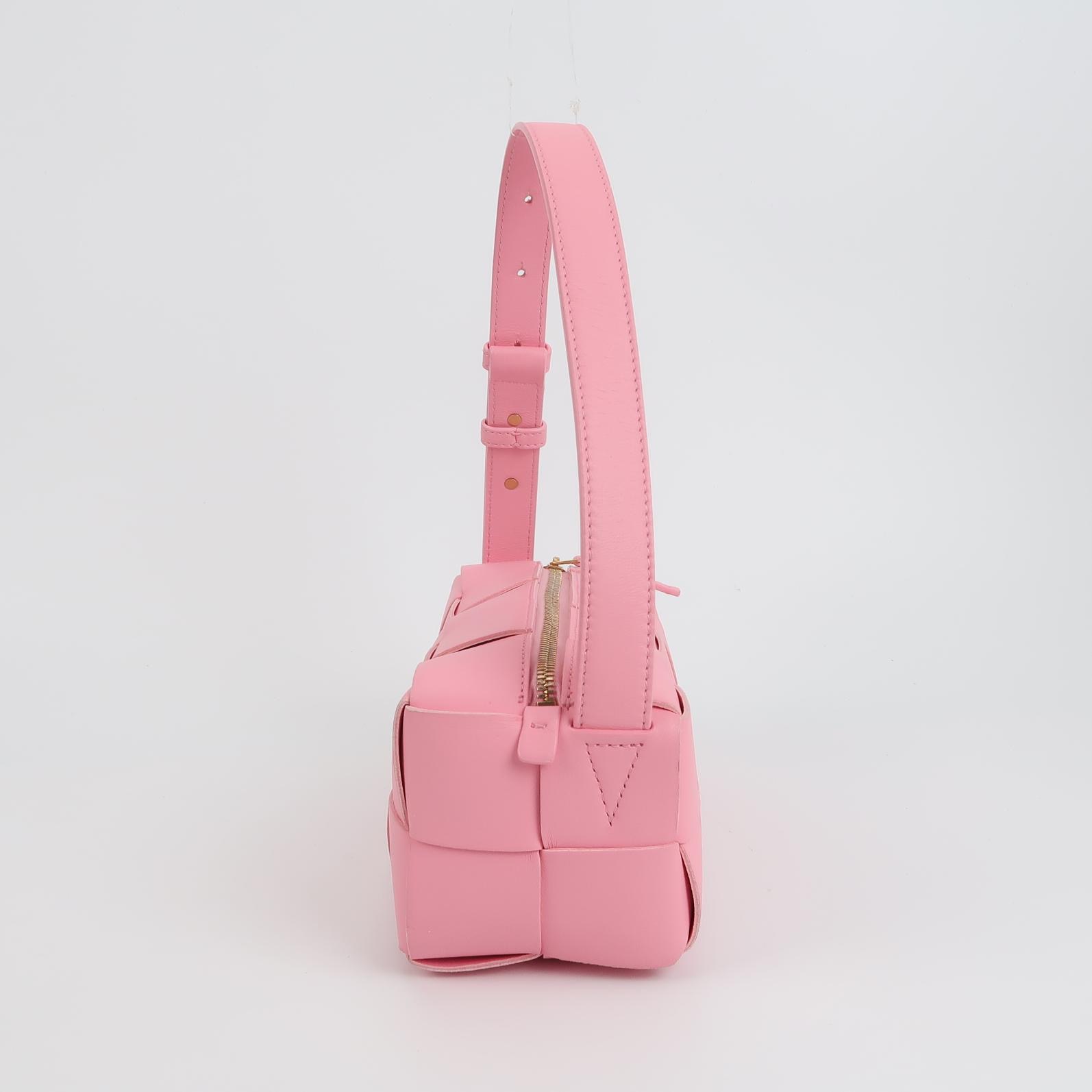 Bottega Veneta Brick Cassette Shoulder Bag Maxi Intrecciato Leather Small — photo 4 of 16