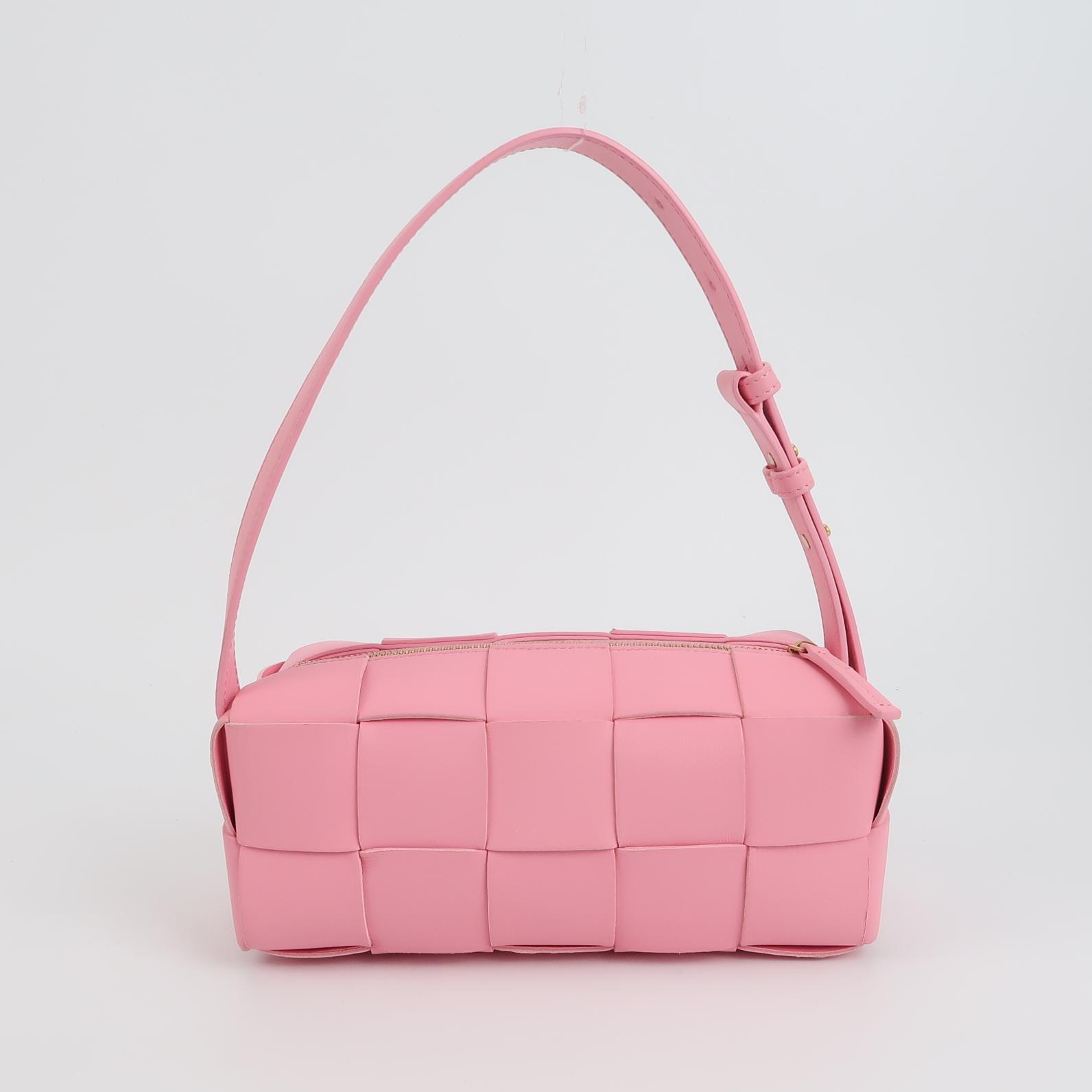 Bottega Veneta Brick Cassette Shoulder Bag Maxi Intrecciato Leather Small — photo 3 of 16