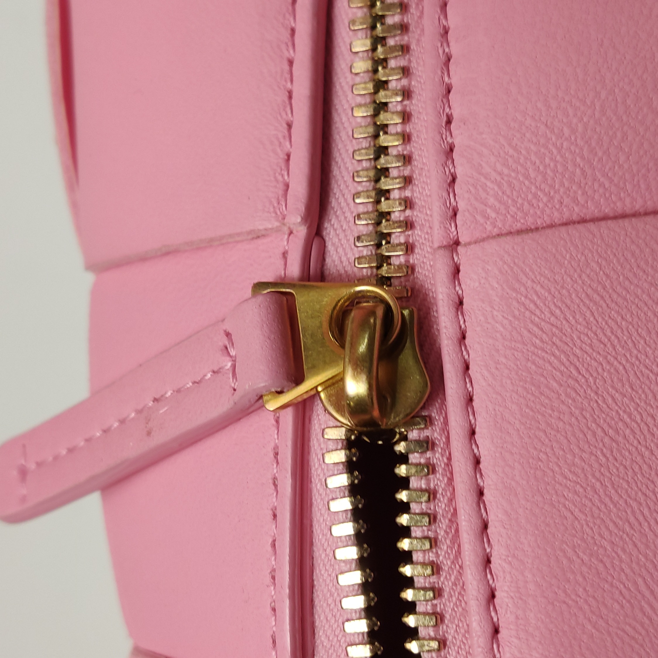 Bottega Veneta Brick Cassette Shoulder Bag Maxi Intrecciato Leather Small — photo 10 of 16