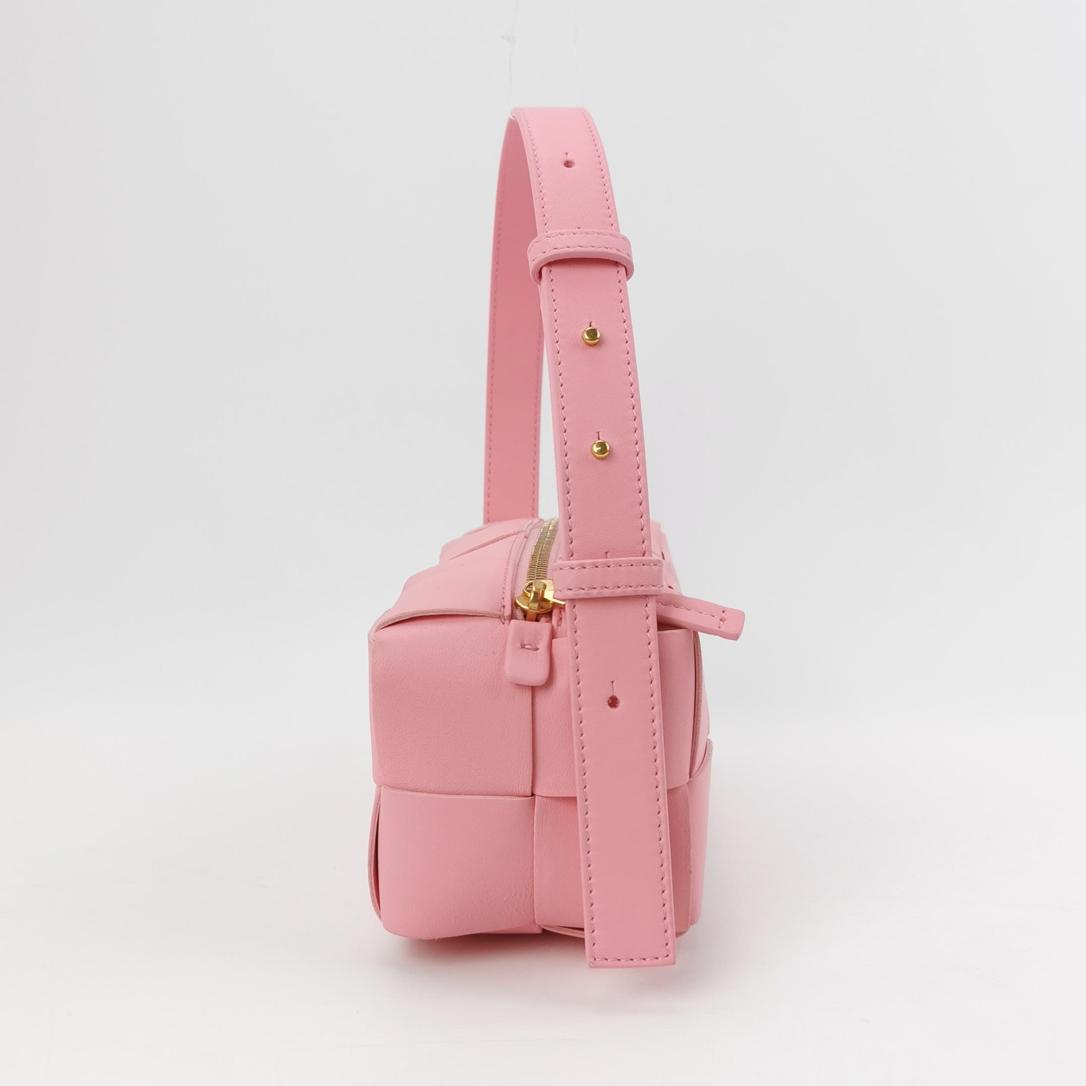 Bottega Veneta Brick Cassette Shoulder Bag Maxi Intrecciato Leather Small — photo 4 of 15