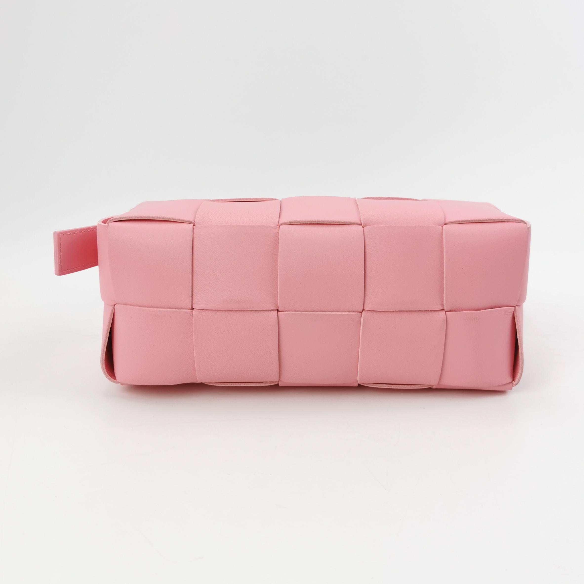 Bottega Veneta Brick Cassette Shoulder Bag Maxi Intrecciato Leather Small — photo 6 of 15