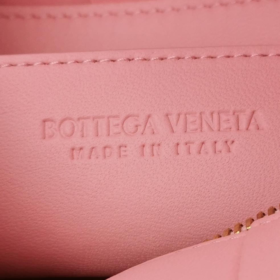Bottega Veneta Brick Cassette Shoulder Bag Maxi Intrecciato Leather Small — photo 8 of 15