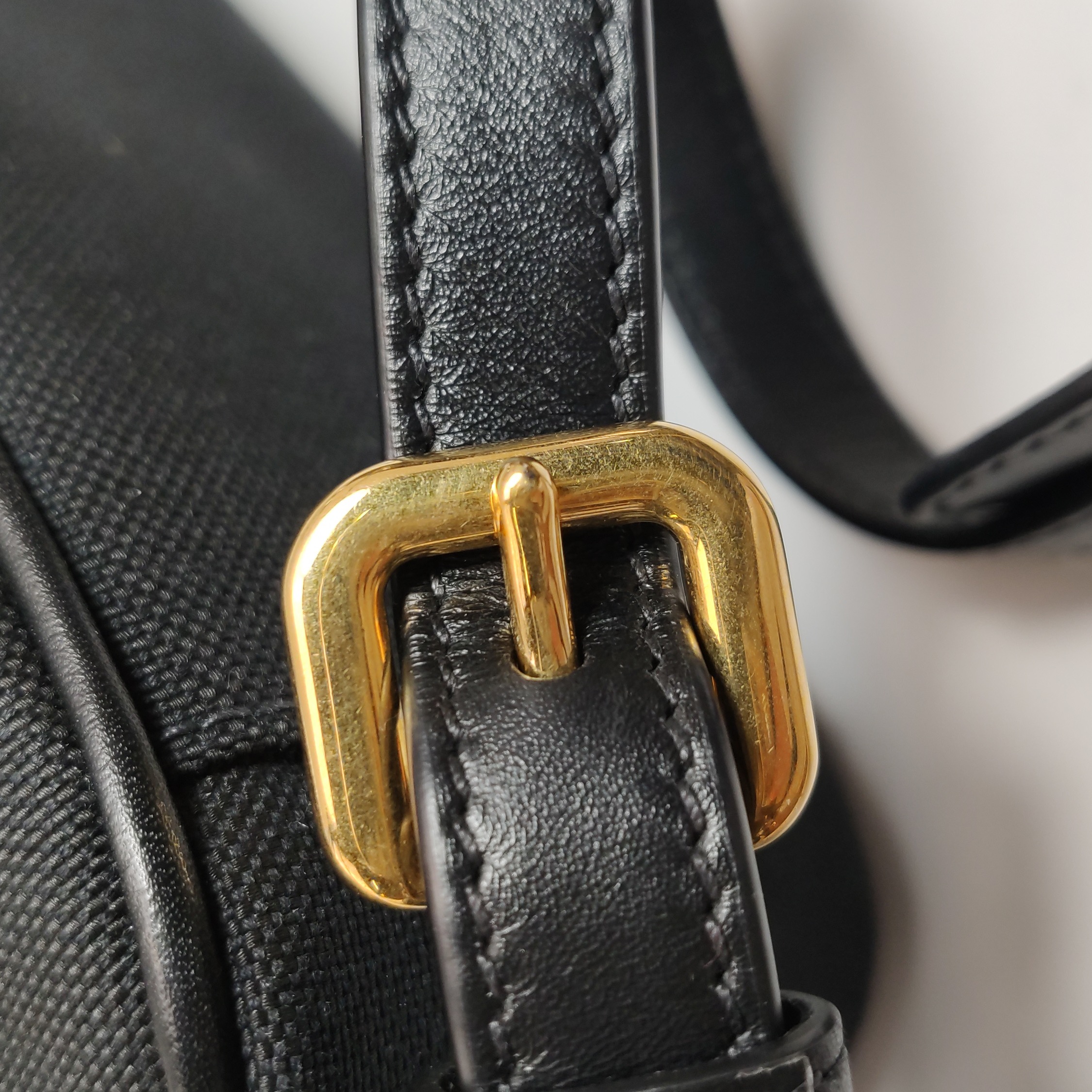 Prada Logo Flap Crossbody Shoulder Bag Saffiano Leather — photo 11 of 13