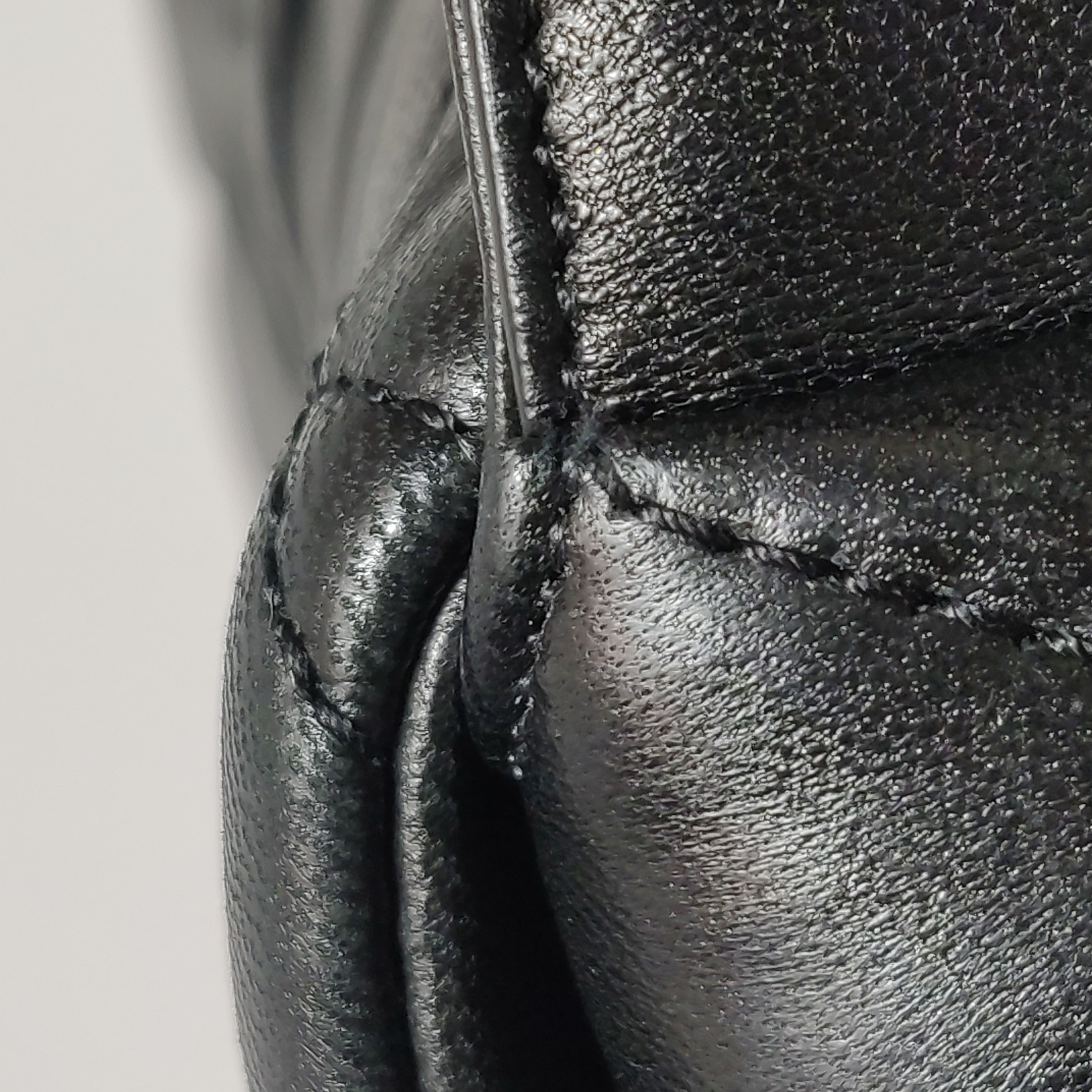 Saint Laurent Le 57 Shoulder Bag Quilted Leather — photo 13 of 16