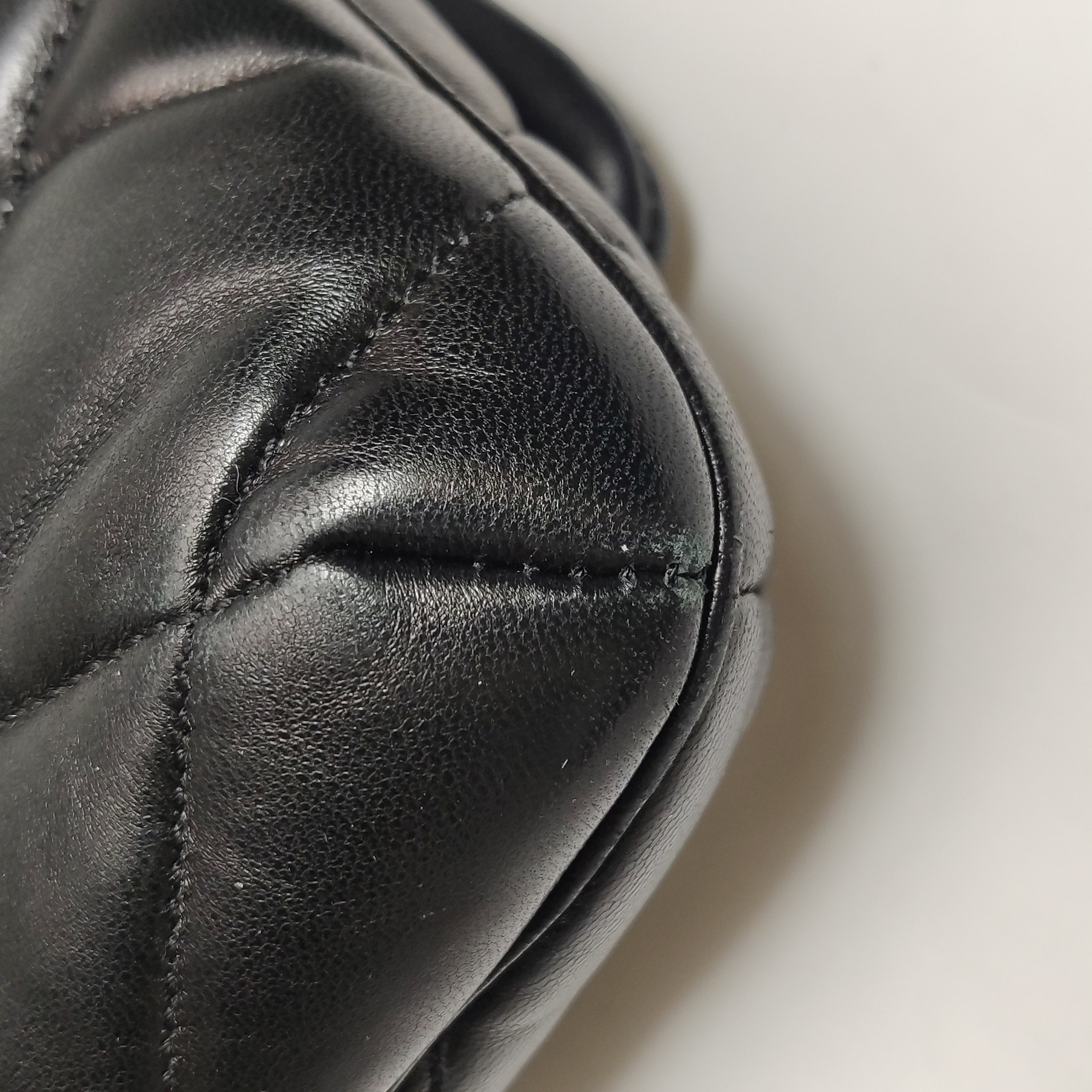 Saint Laurent Le 57 Shoulder Bag Quilted Leather — photo 15 of 16