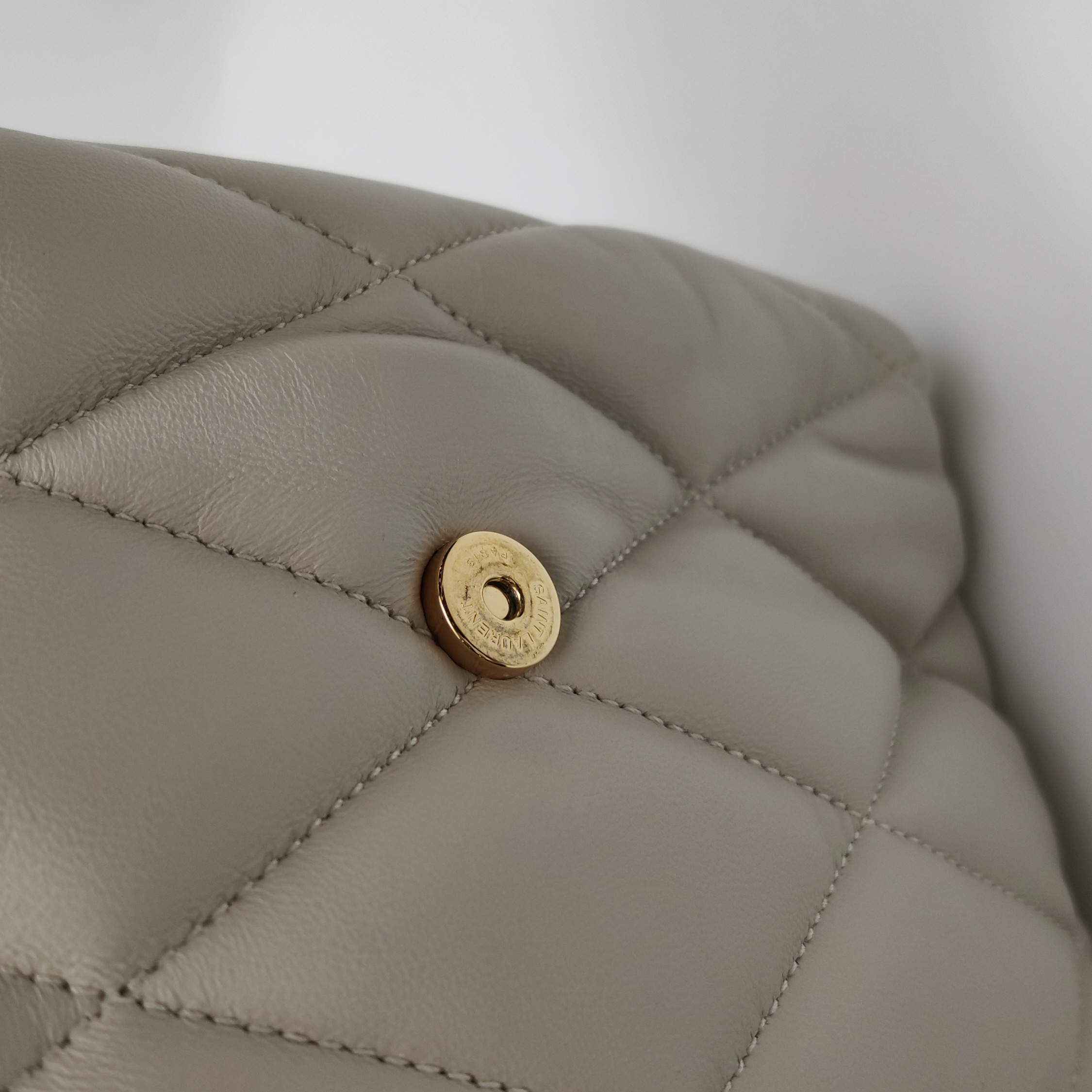Saint Laurent Le 57 Shoulder Bag Quilted Leather — photo 10 of 14