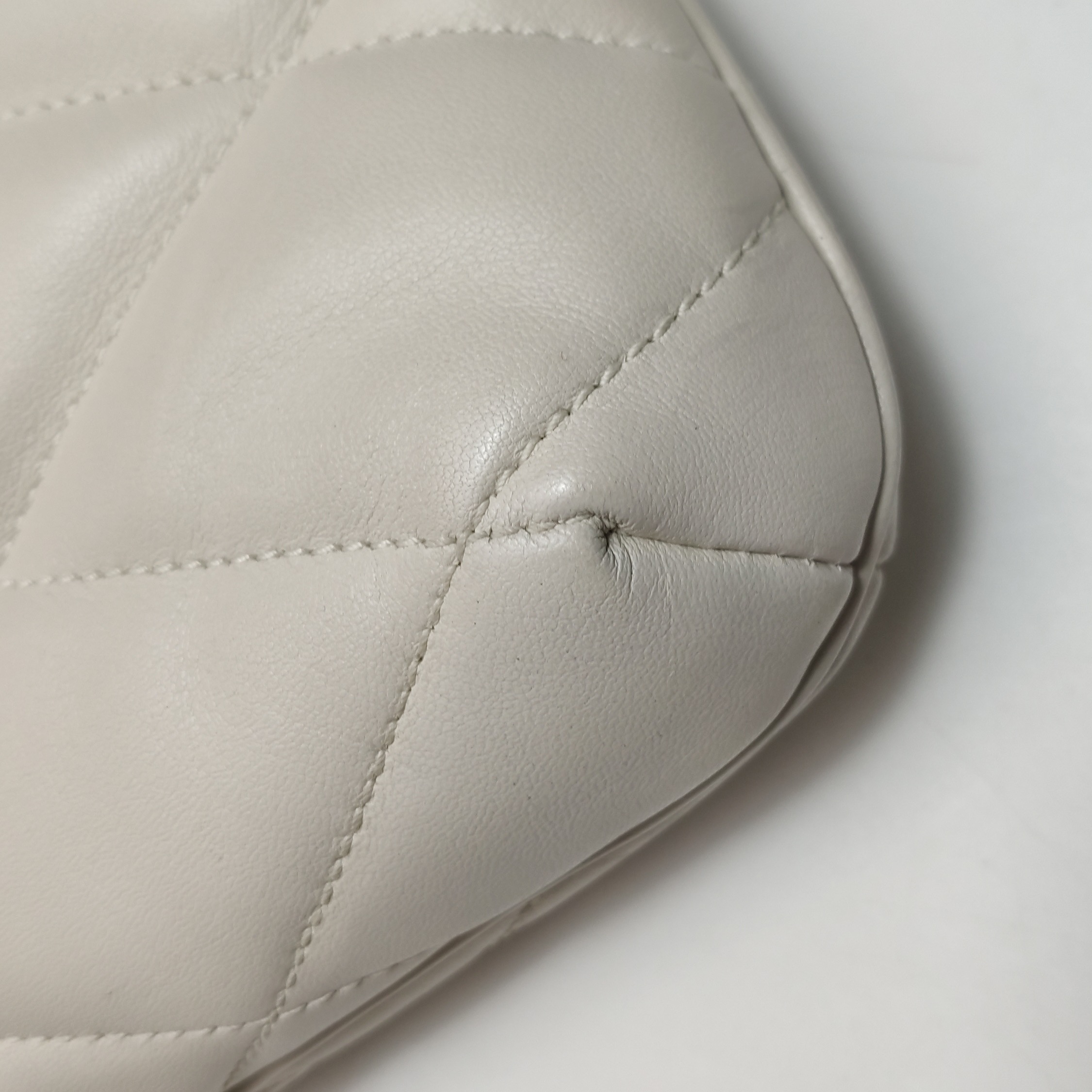 Saint Laurent Le 57 Shoulder Bag Quilted Leather — photo 15 of 17
