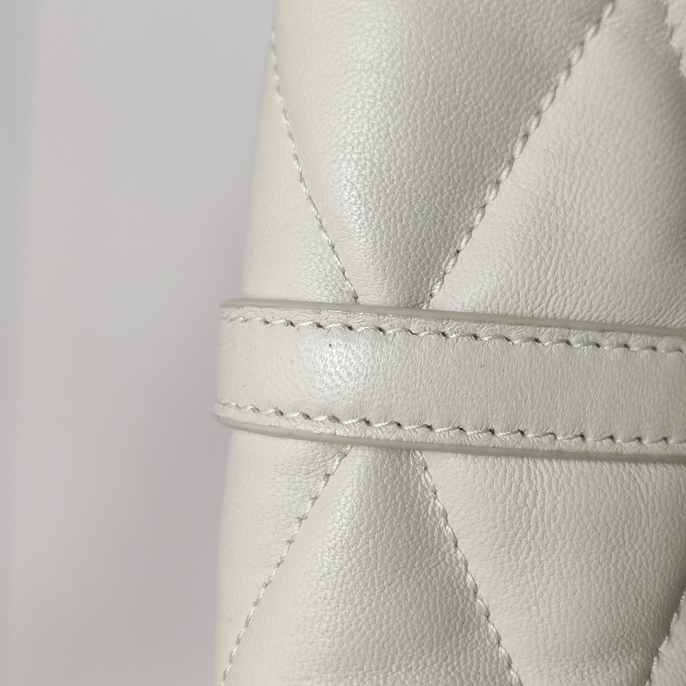 Saint Laurent Le 57 Shoulder Bag Quilted Leather — photo 12 of 17